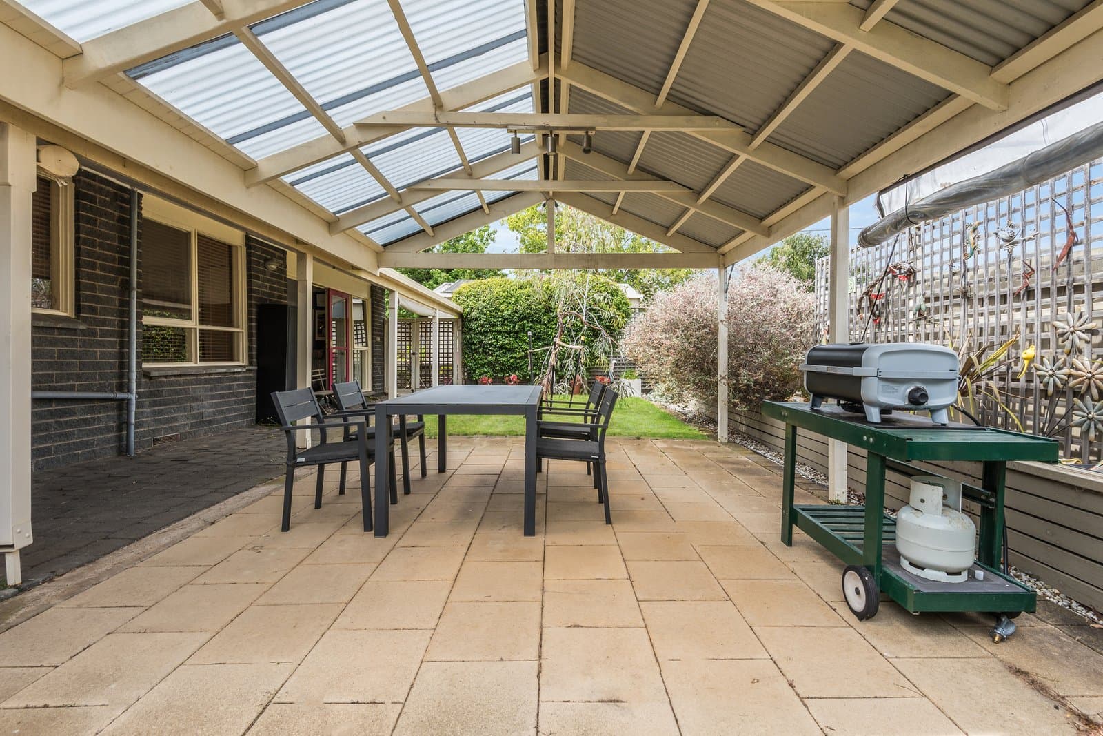 17 Moruya Drive, Grovedale, Grovedale - Thumbnail 2