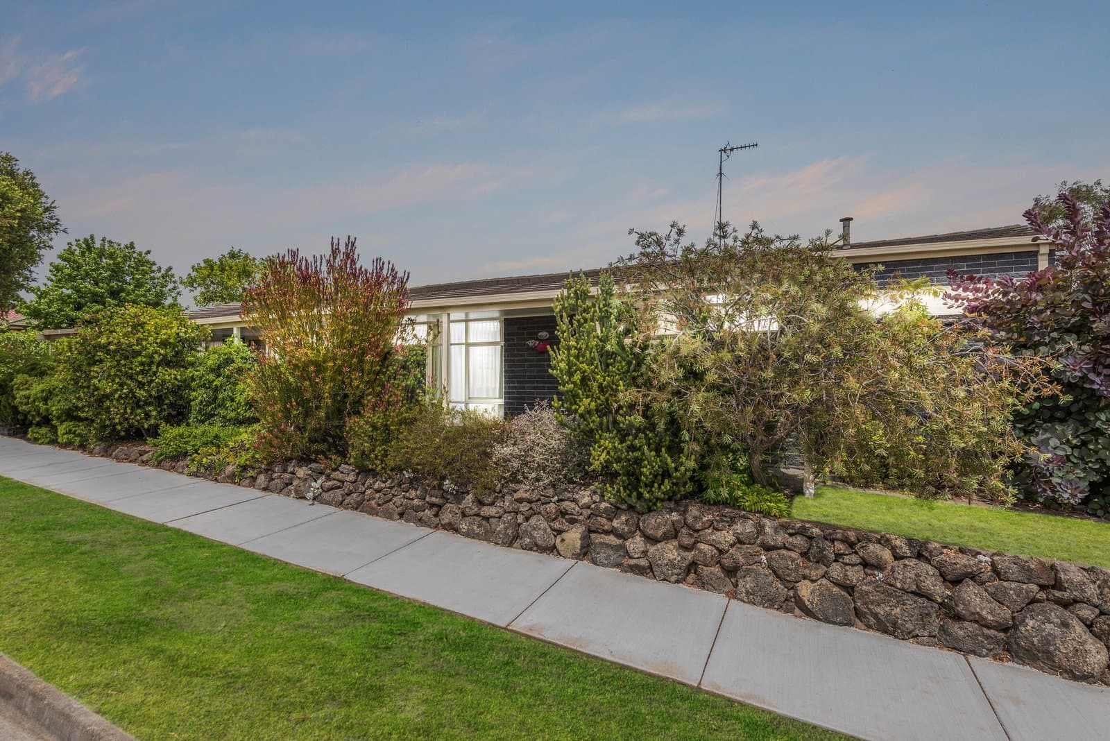 17 Moruya Drive, Grovedale, Grovedale - Thumbnail 3