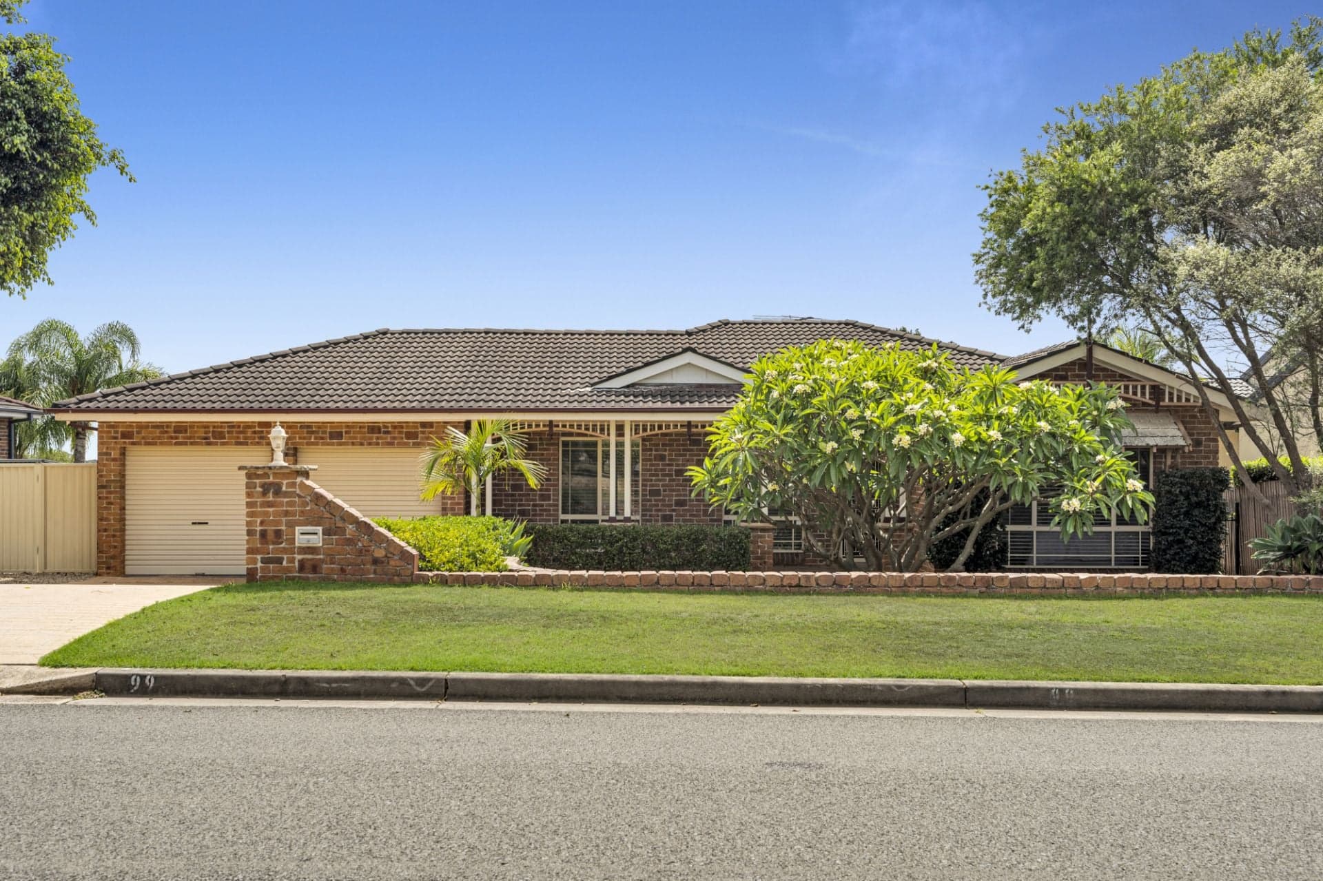 99 Abington Crescent, Glen Alpine, Glen Alpine - Image 1