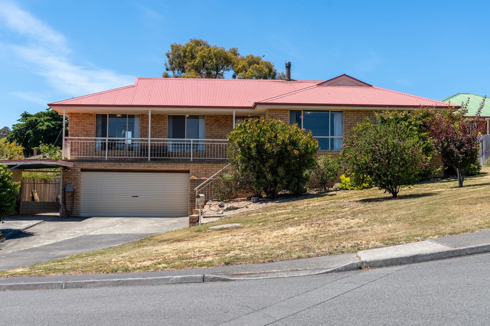 311 Redwood Road, Kingston, Kingston - Image 1
