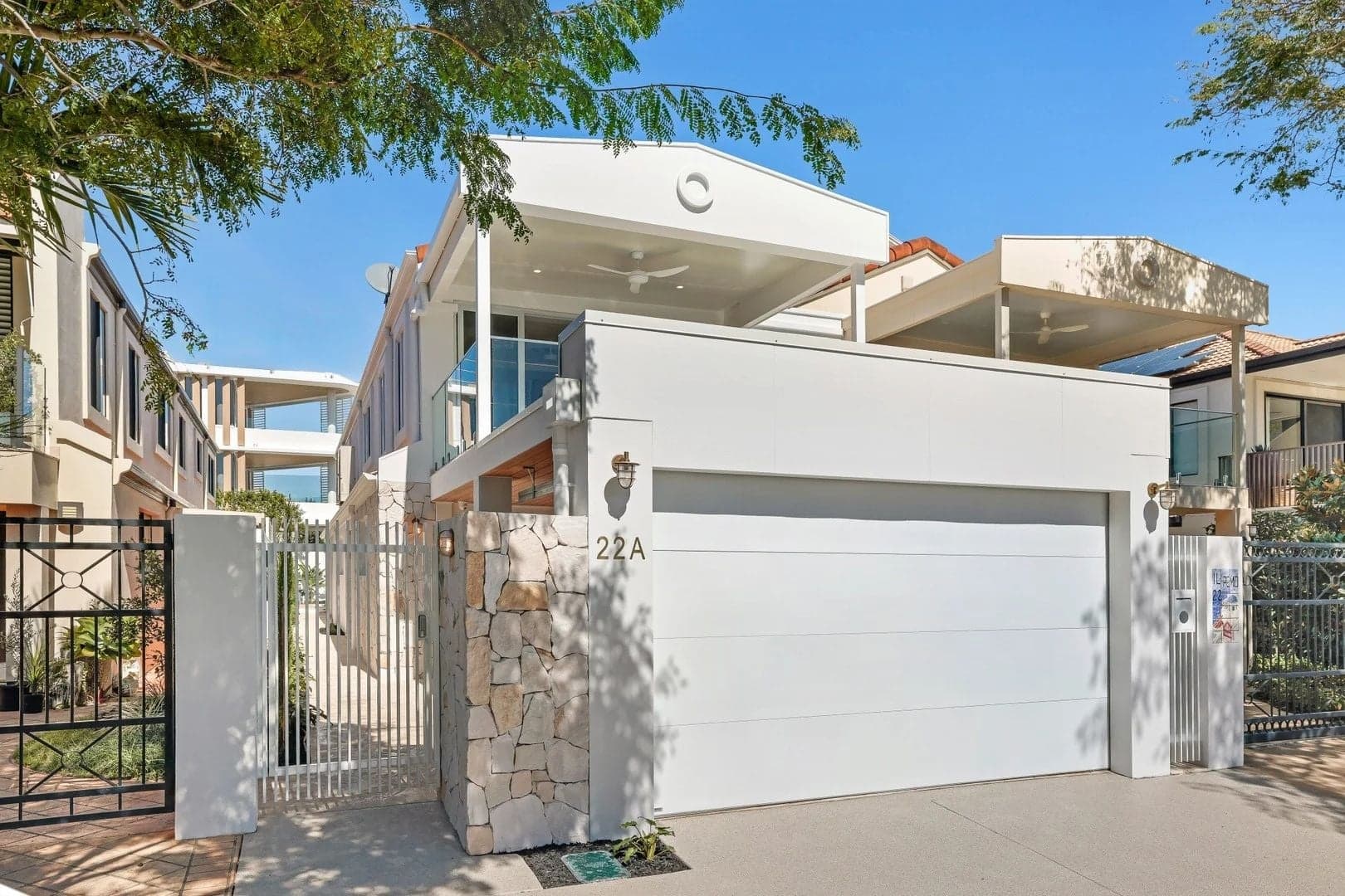 2/22 Lennie Avenue, Main Beach, Main Beach - Thumbnail 3