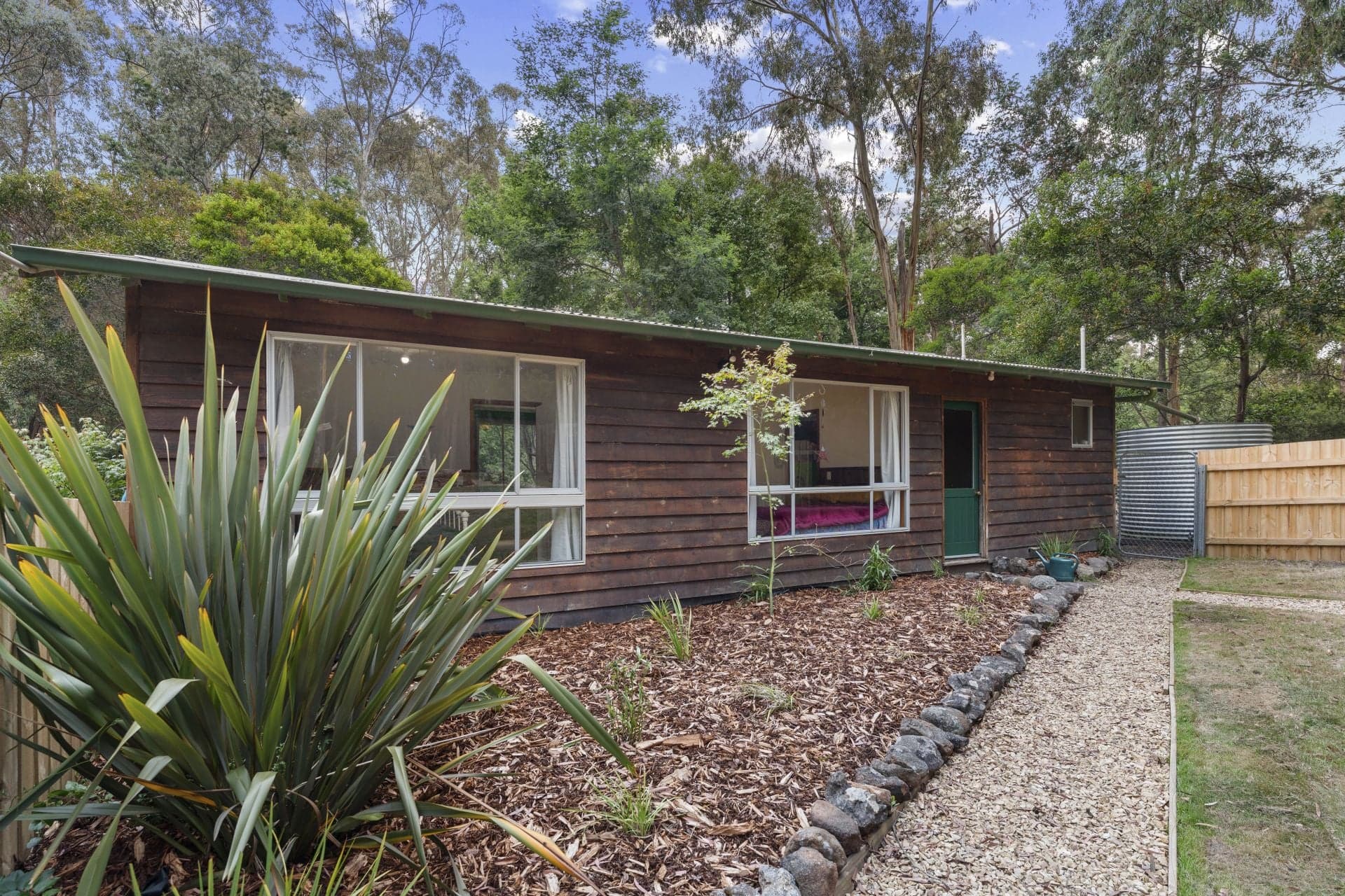 383 Randalls Bay Road, Eggs And Bacon Bay, Eggs And Bacon Bay - Thumbnail 2