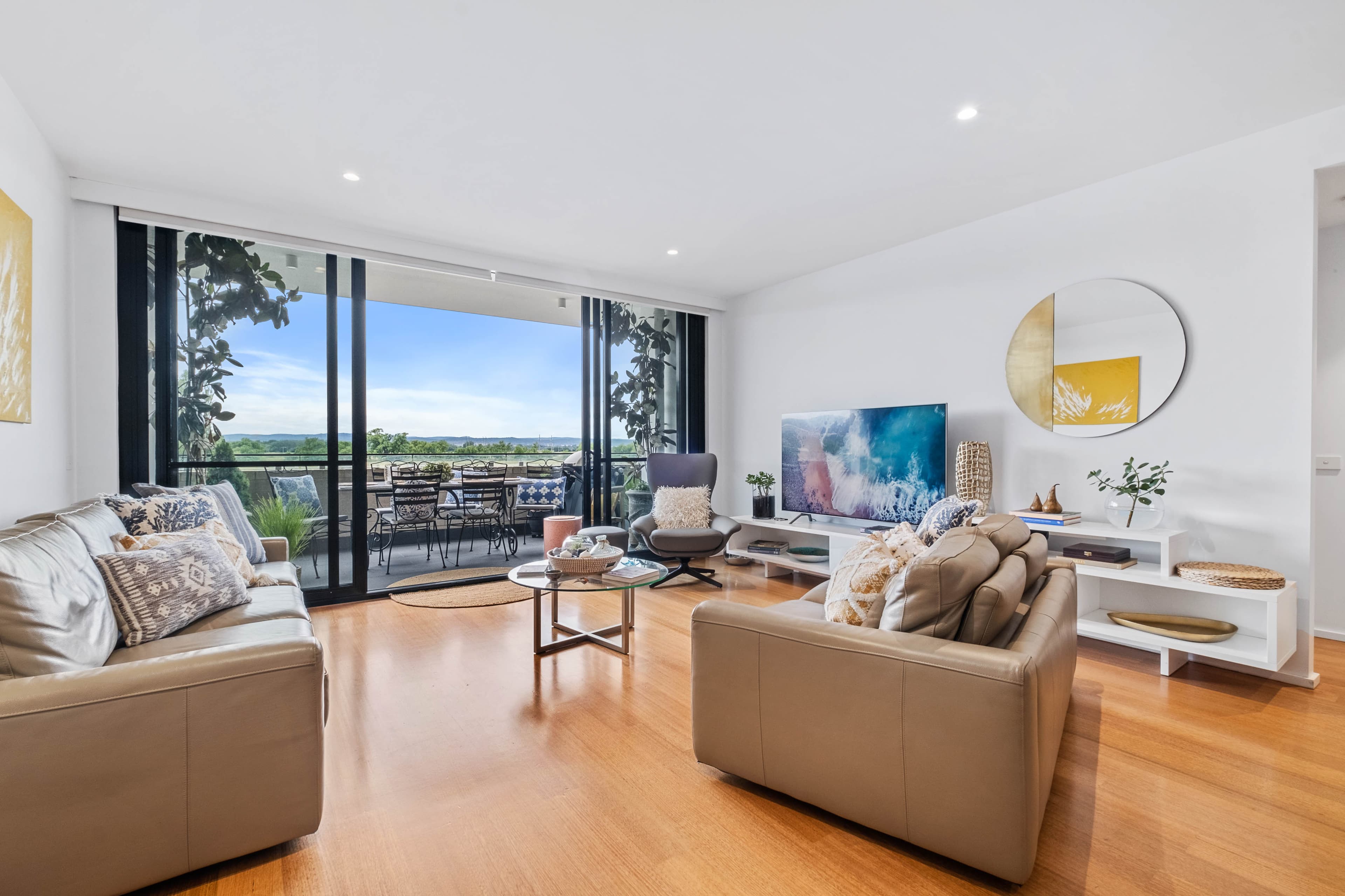 15/14 Trevillian Quay, Kingston ACT 2604, Kingston - Thumbnail 2