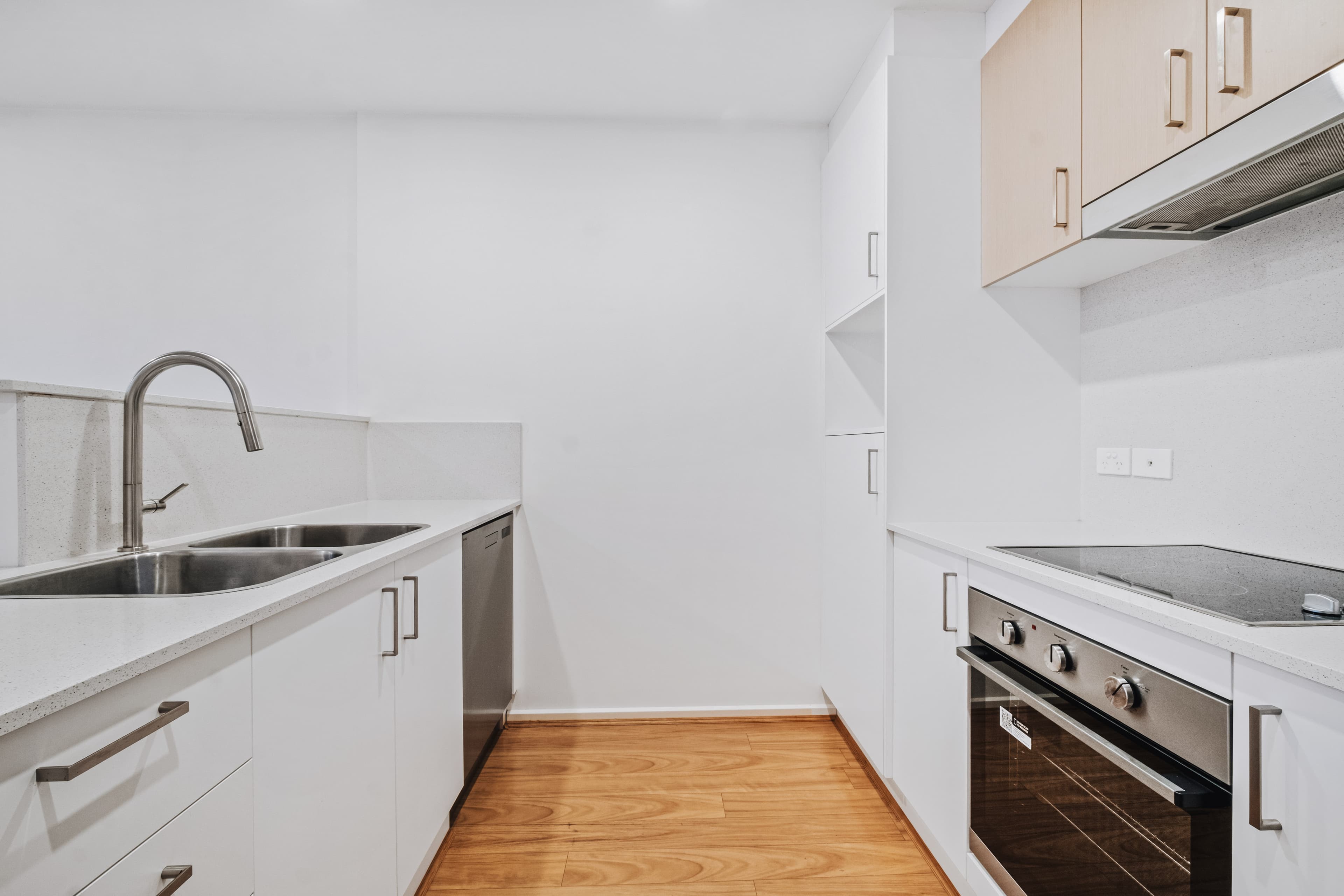 18/2 Serventy Street, Wright ACT 2611, Wright - Thumbnail 2