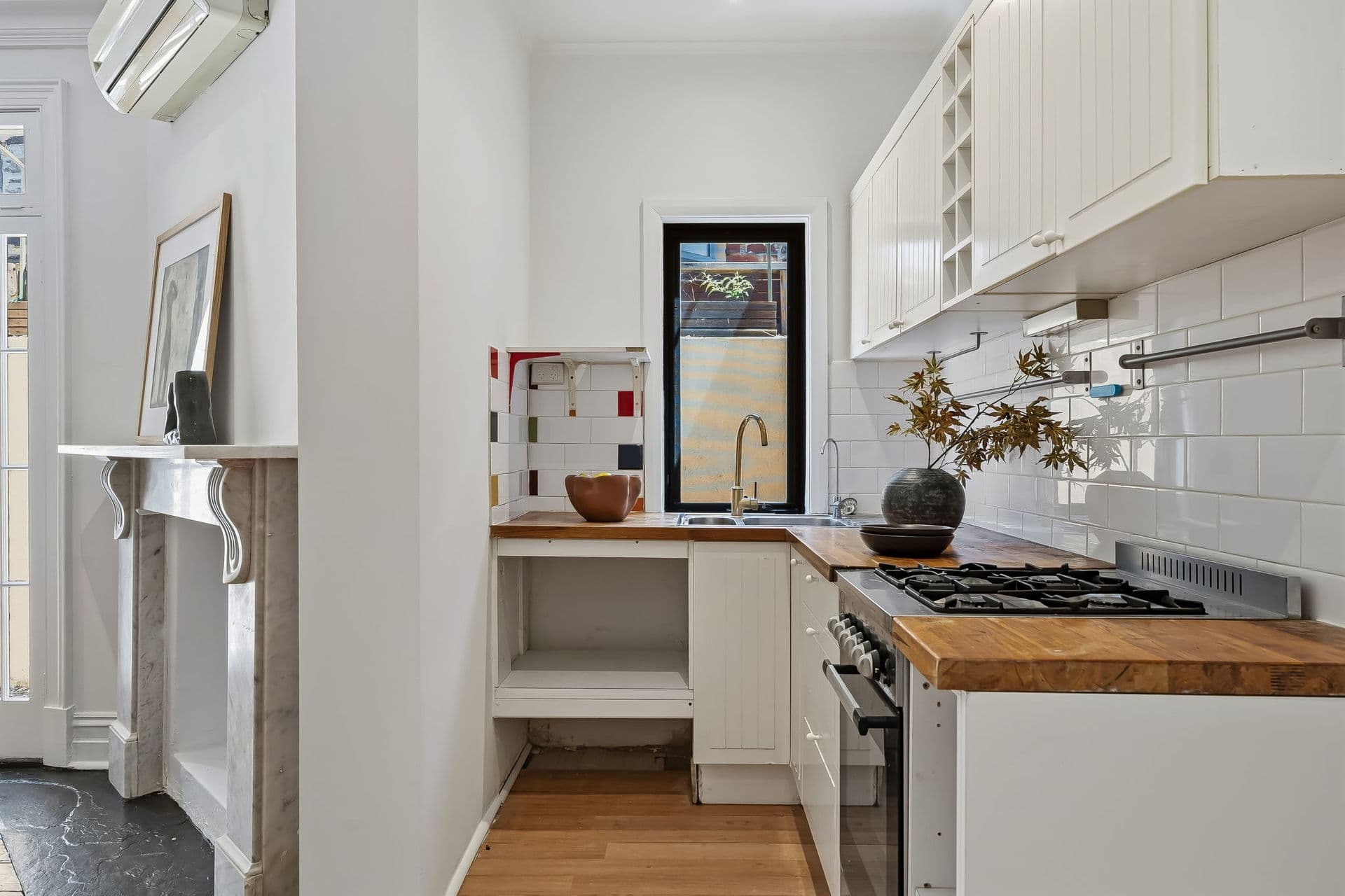 24 Castle Street, Adelaide - Thumbnail 6
