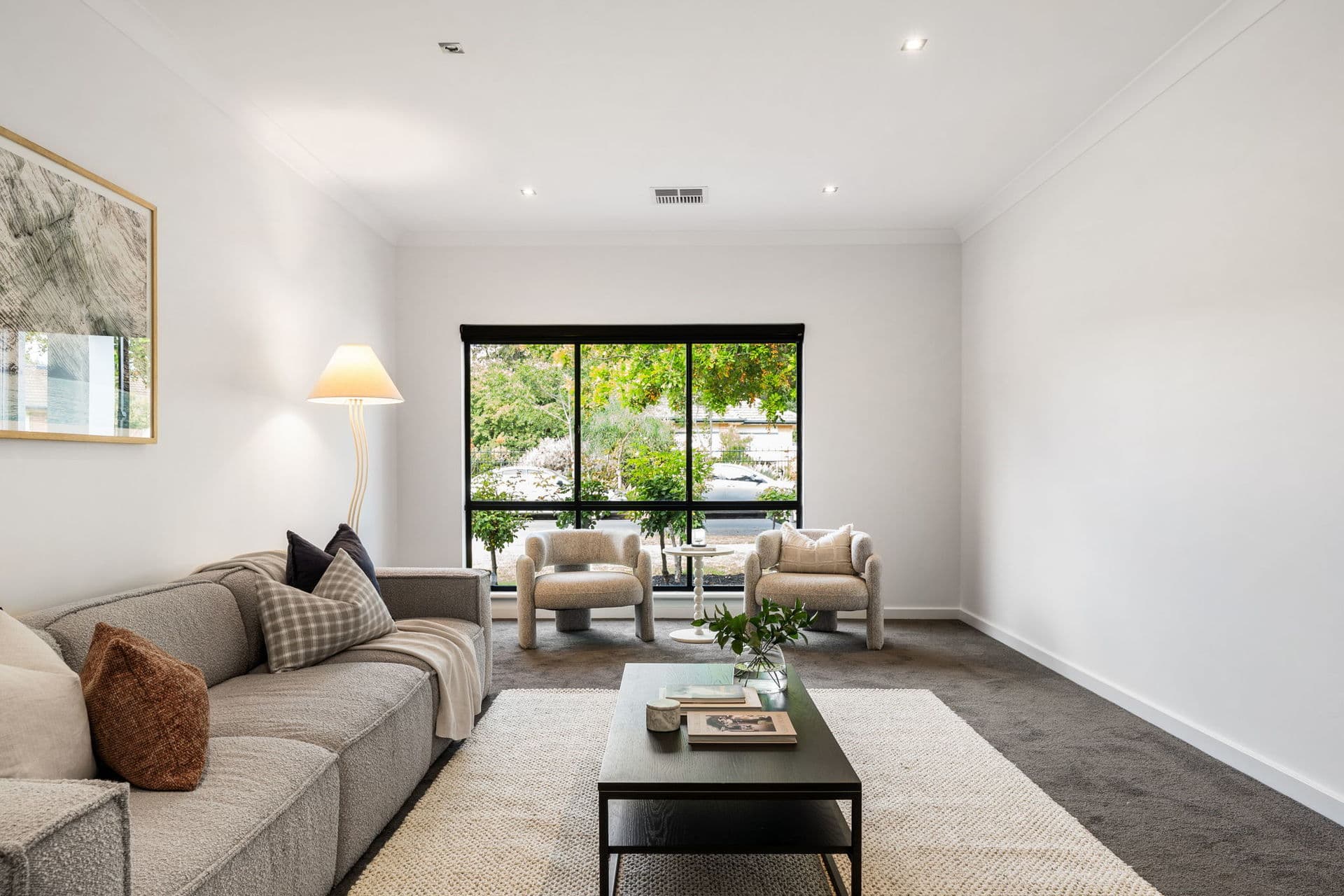 54 Dalkeith Avenue, Dover Gardens - Thumbnail 3