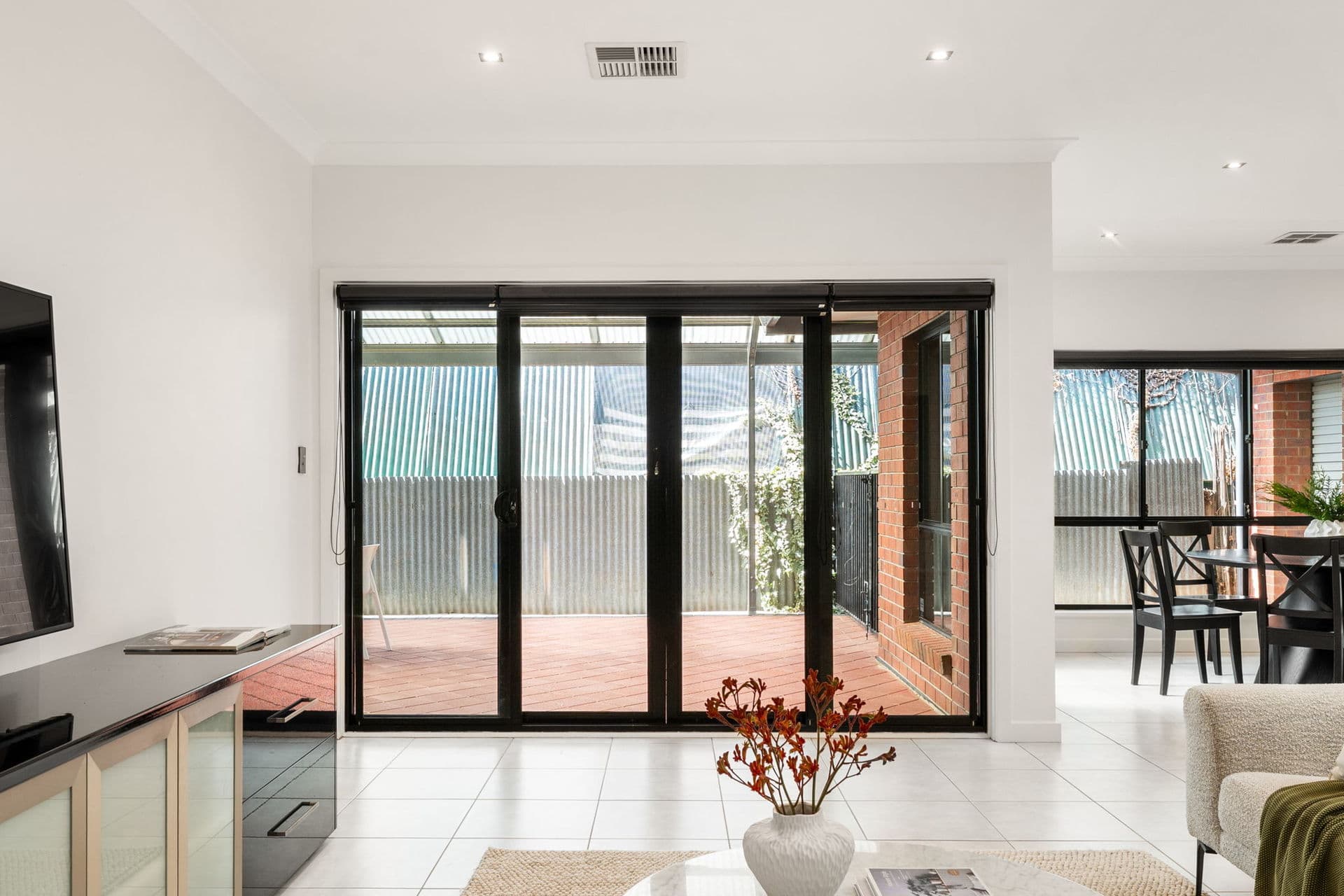 54 Dalkeith Avenue, Dover Gardens - Thumbnail 8