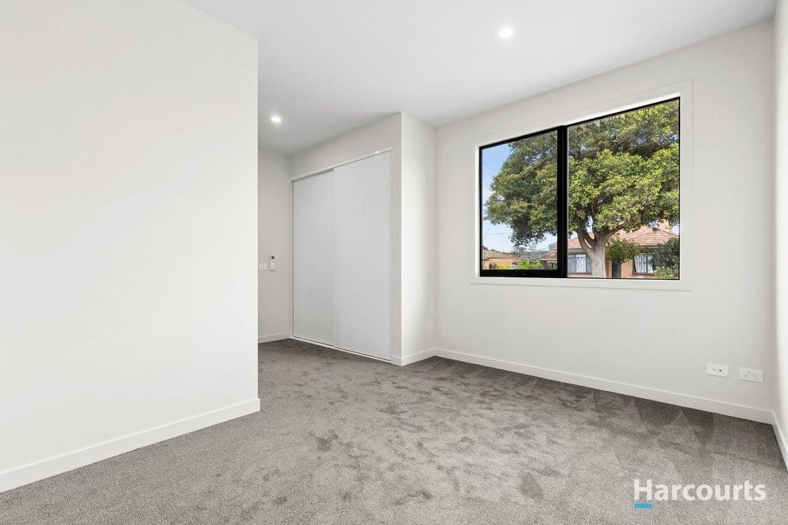 13A Myrtle Grove, North Shore, VIC 3214, North Shore - Thumbnail 4
