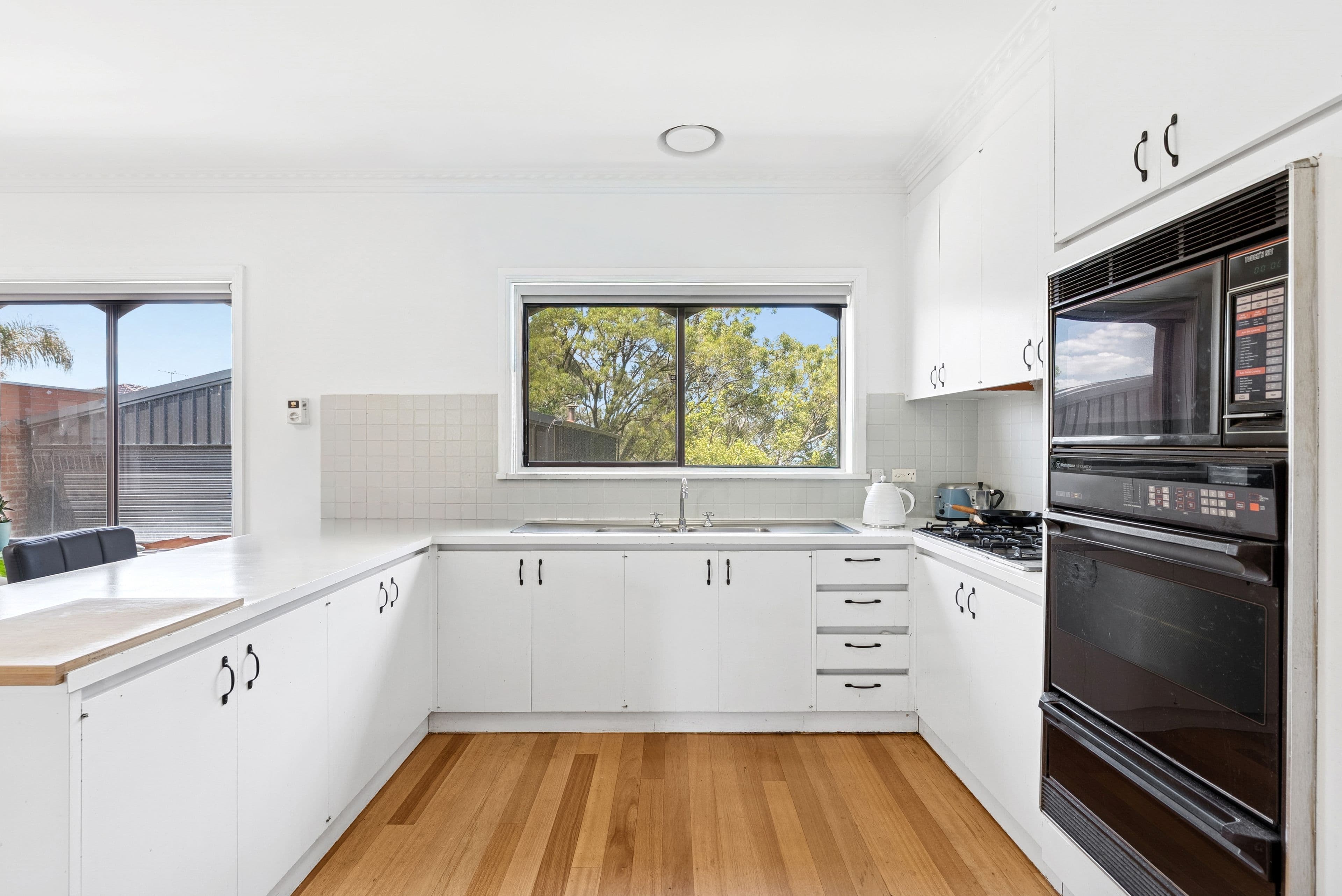 12 Mountbatten Court , Reservoir VIC 3073, Reservoir - Thumbnail 4