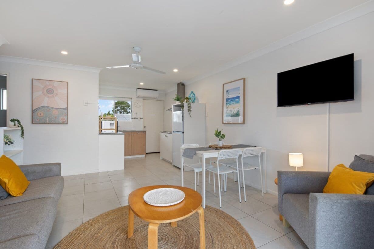 13-15 Ann Street , Torquay QLD 4655, Torquay - Thumbnail 2