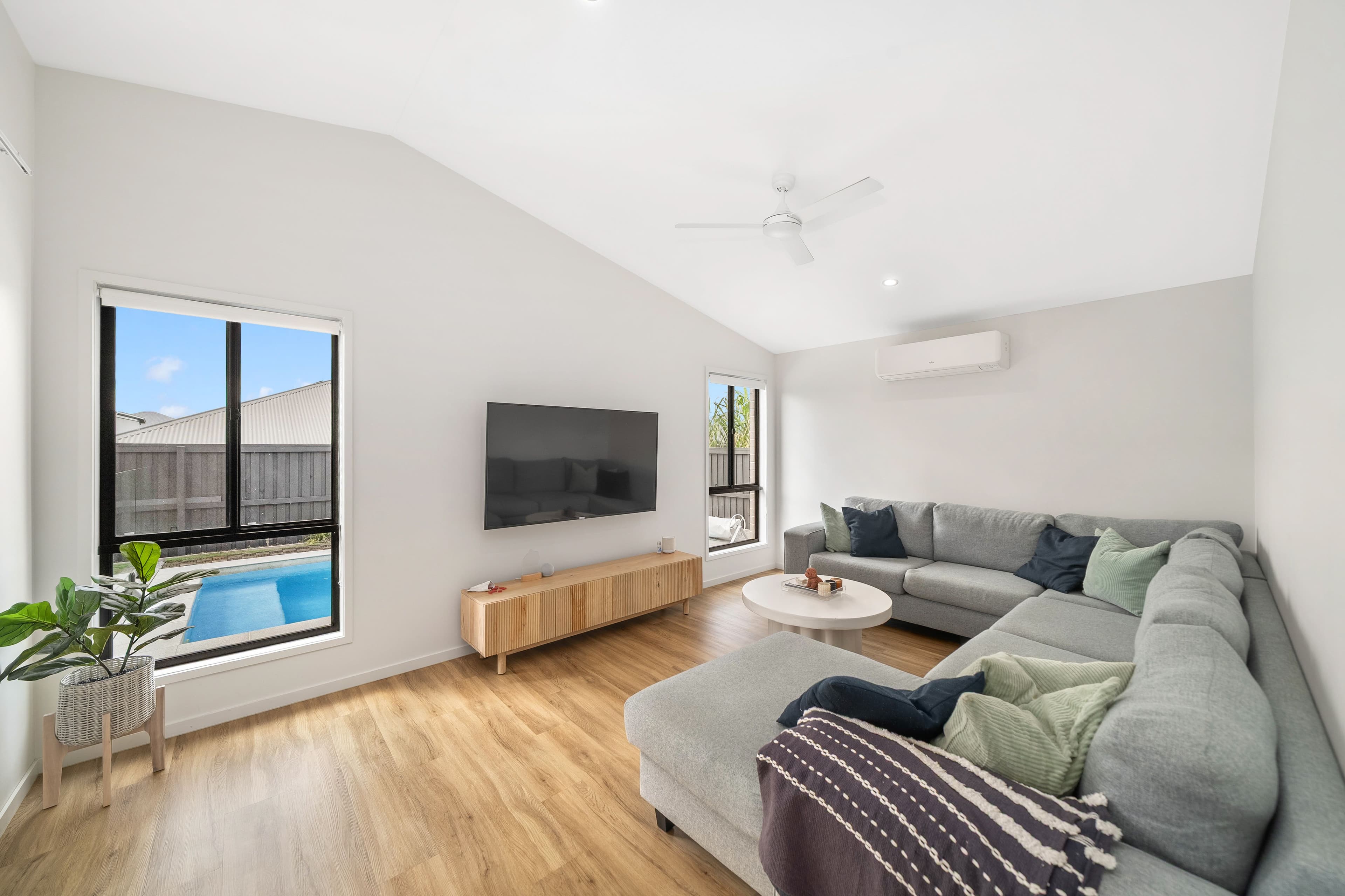 33 Palatial Crescent , Griffin QLD 4503, Griffin - Thumbnail 8