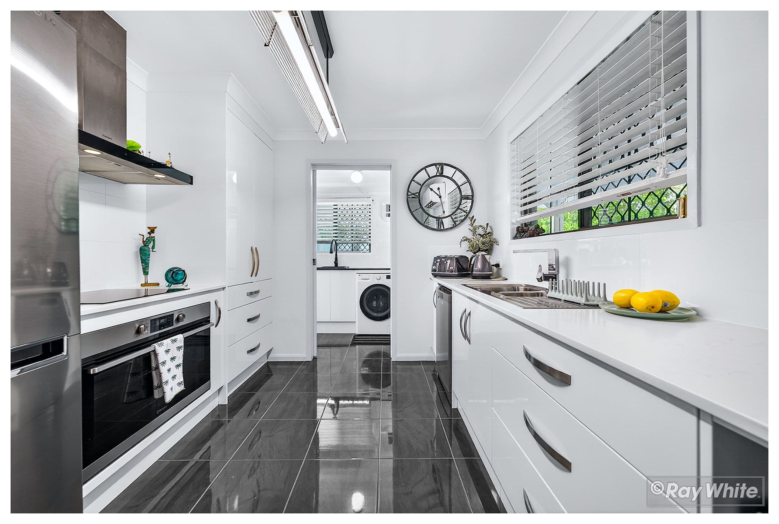 406 Feez Street , Norman Gardens QLD 4701, Norman Gardens - Thumbnail 6
