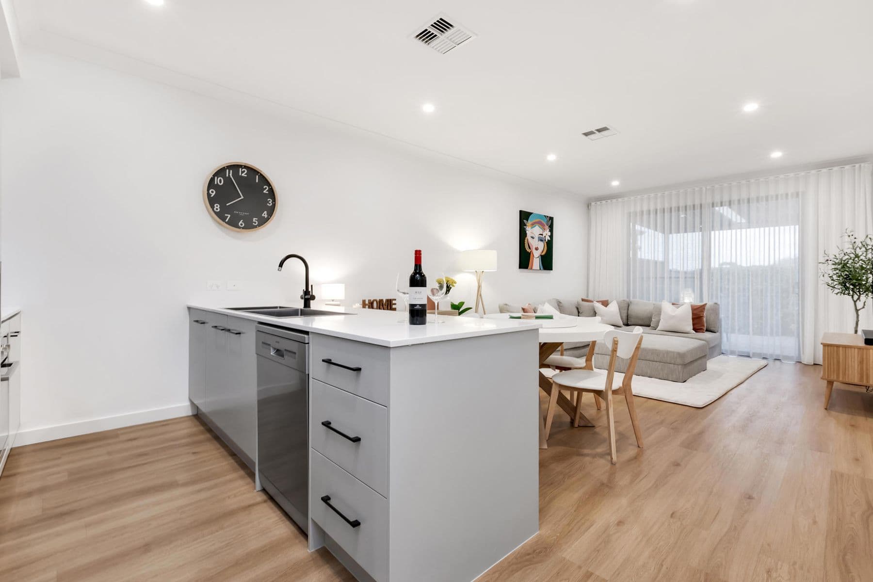 8D Kerry Street, Campbelltown SA 5074, Campbelltown - Thumbnail 4