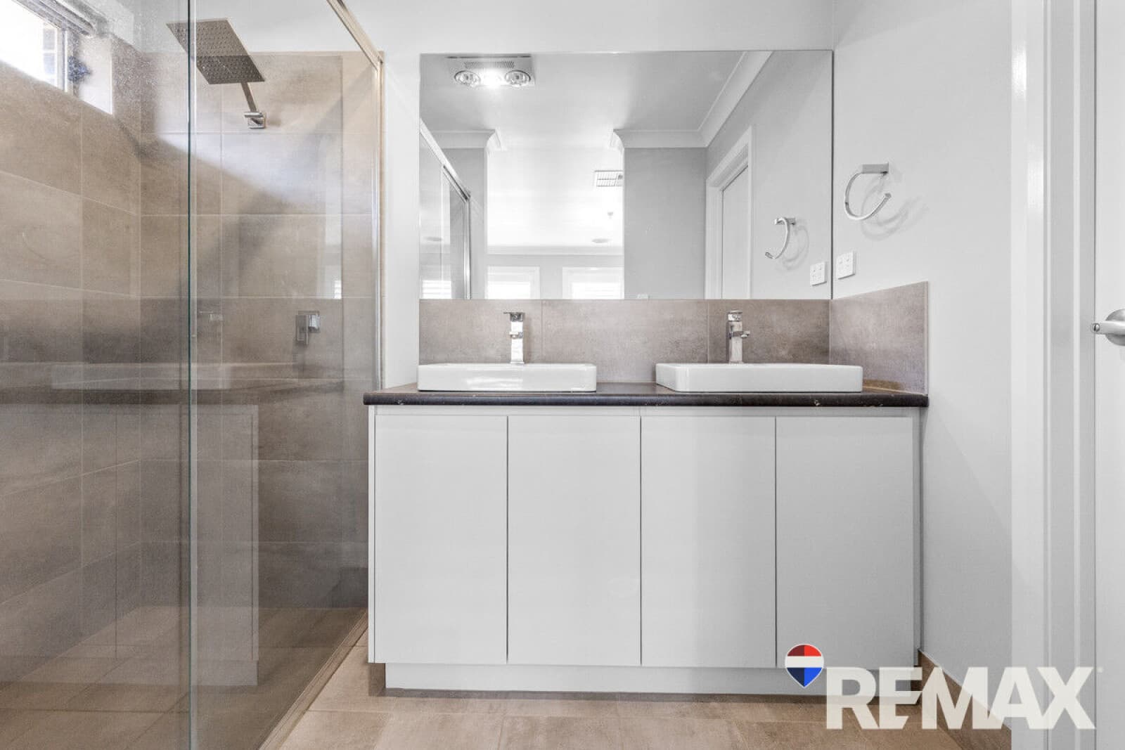 6 Hilton Place Junee NSW 2663, Junee - Thumbnail 4