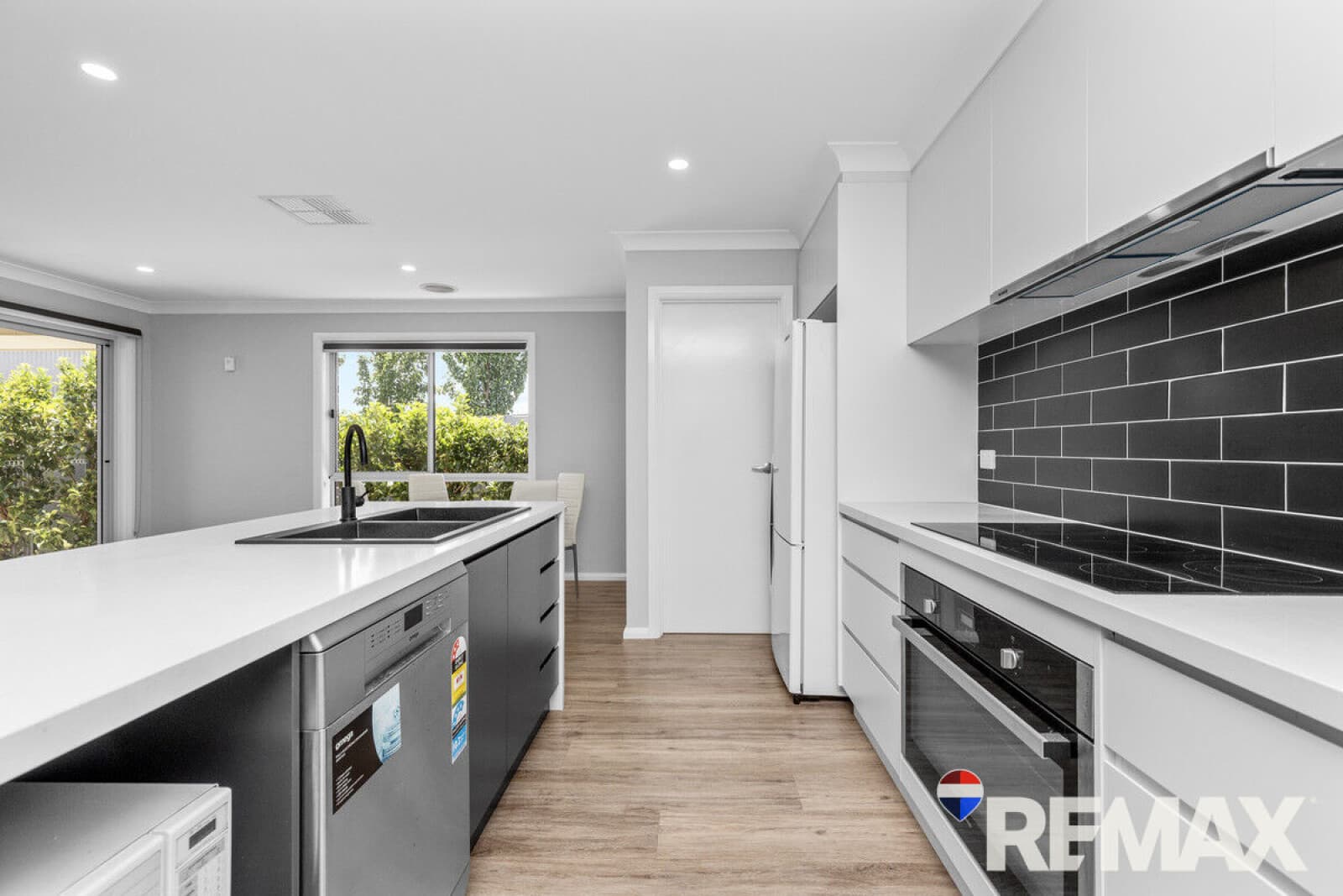 6 Hilton Place Junee NSW 2663, Junee - Thumbnail 7