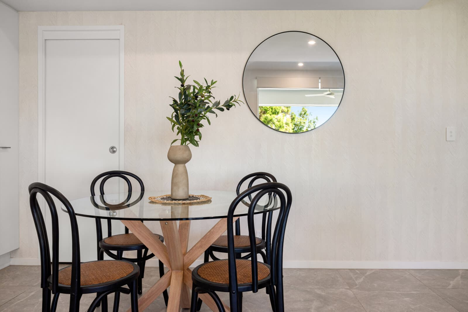 6/98 Kates Street Morningside QLD 4170, Morningside - Thumbnail 4
