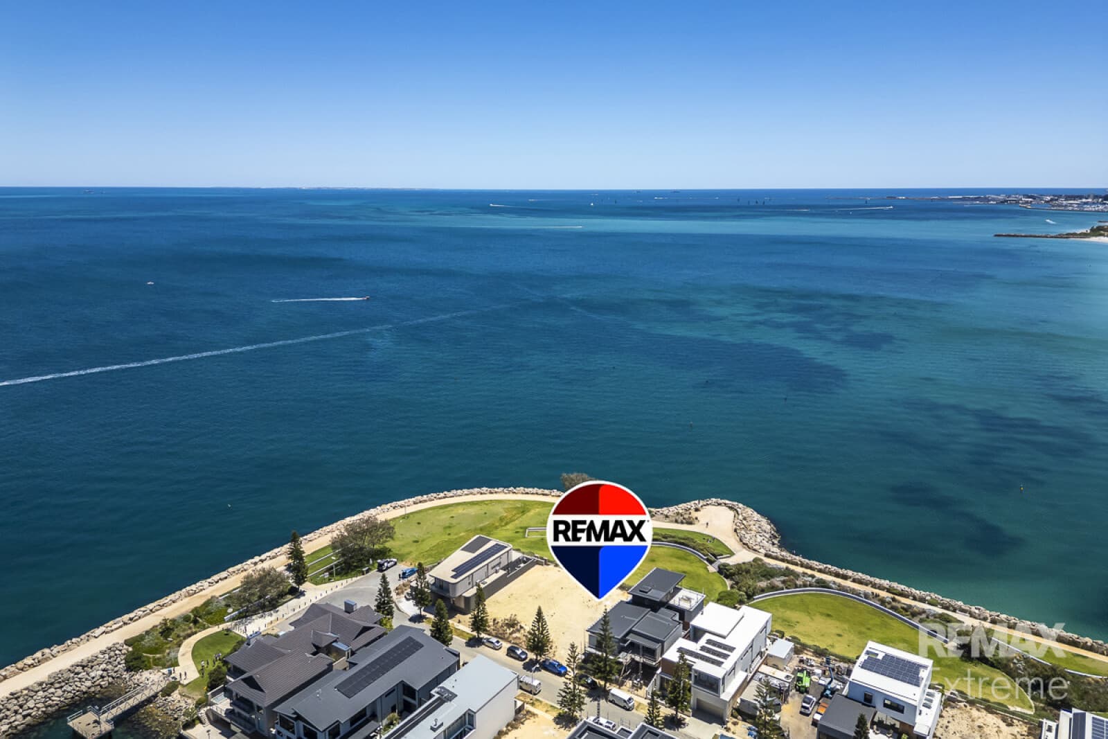 32 Chelydra Point North Coogee WA 6163, North Coogee - Image 1