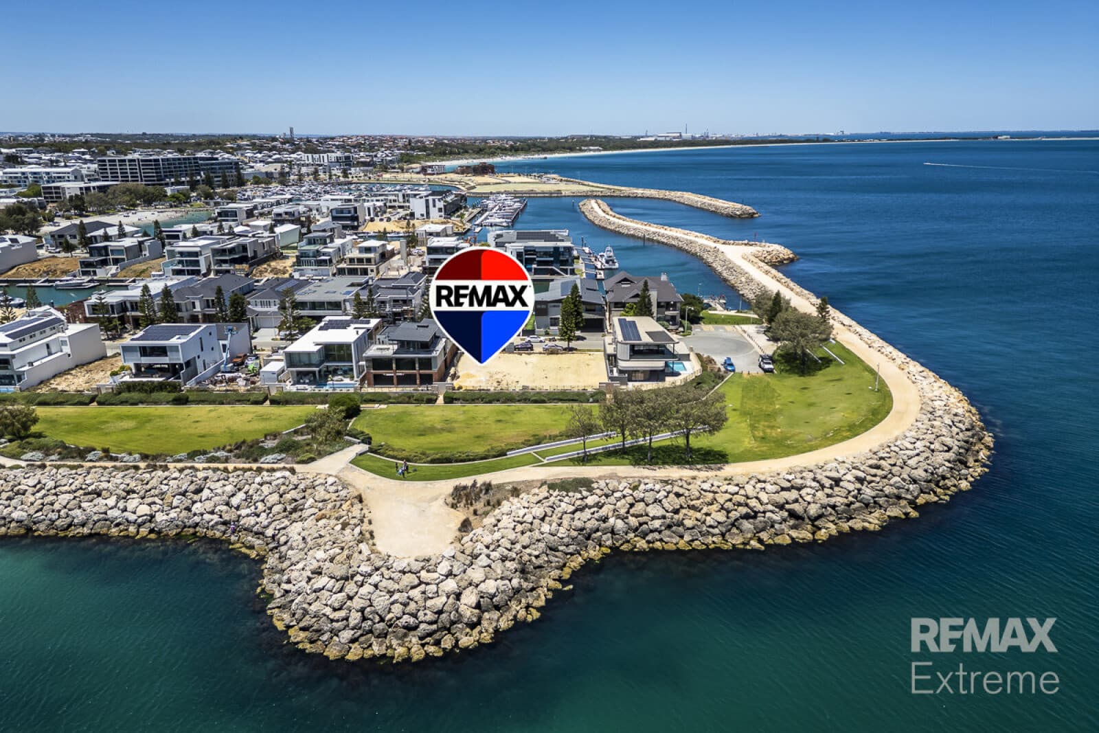 32 Chelydra Point North Coogee WA 6163, North Coogee - Thumbnail 2