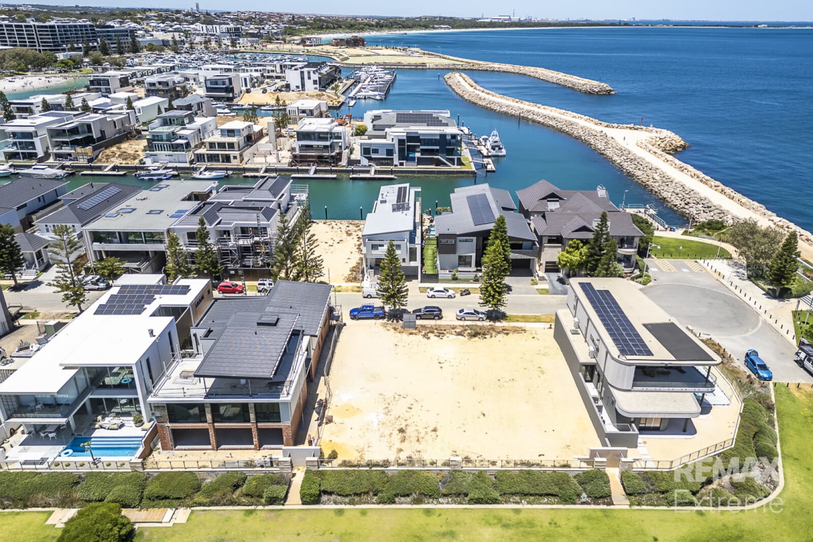 32 Chelydra Point North Coogee WA 6163, North Coogee - Thumbnail 4