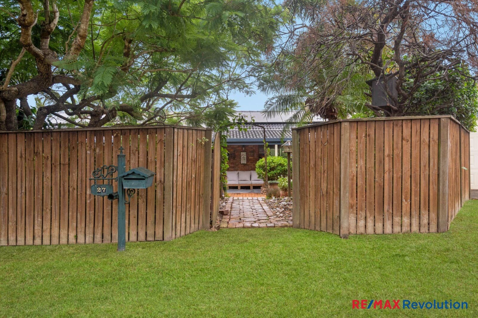 27 Winona Street Shailer Park QLD 4128, Shailer Park - Thumbnail 2