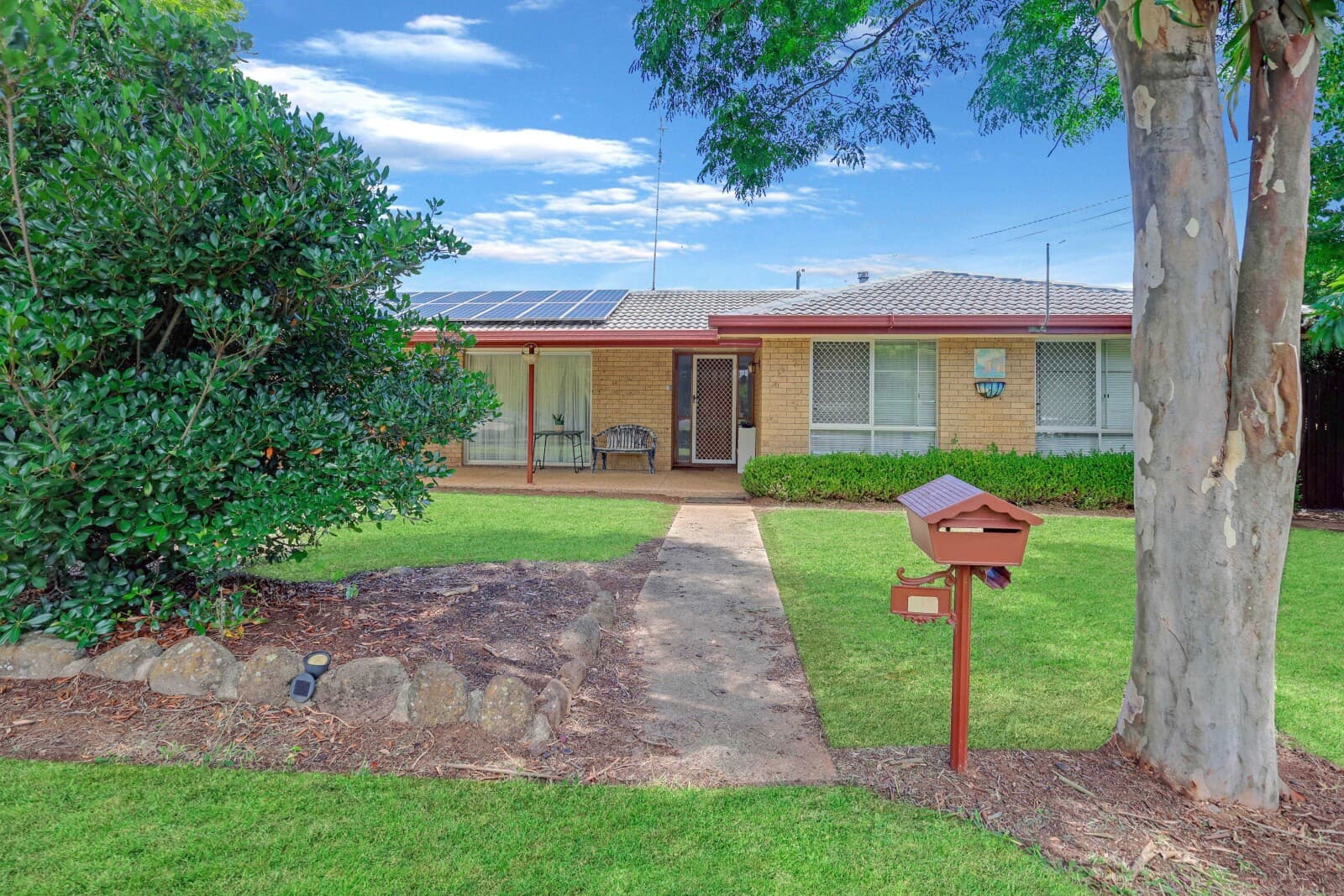 10 Sapphire Court Kearneys Spring QLD 4350, Kearneys Spring - Thumbnail 2