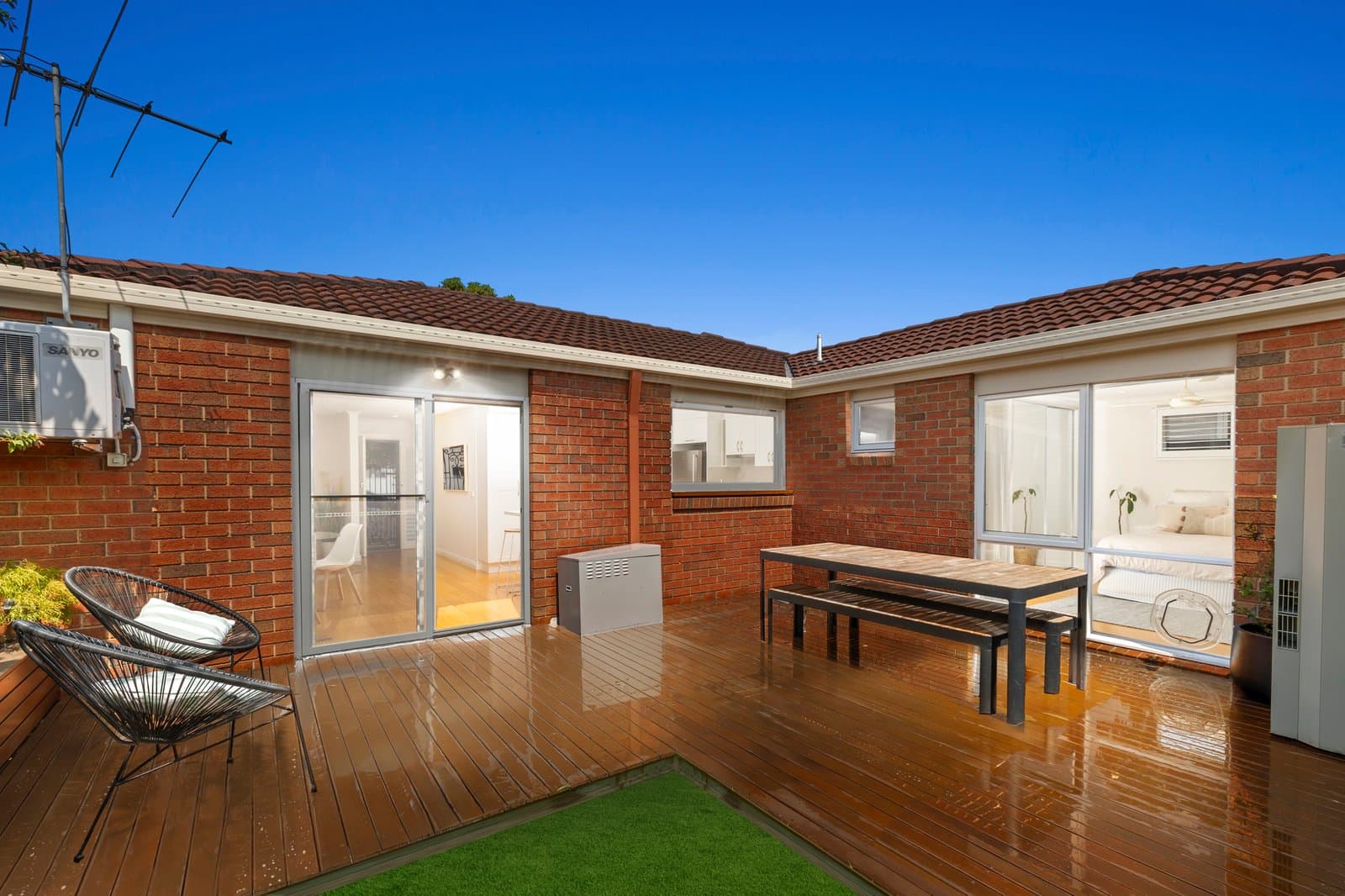 1/3 Tamar Grove, Oakleigh, Oakleigh - Thumbnail 2