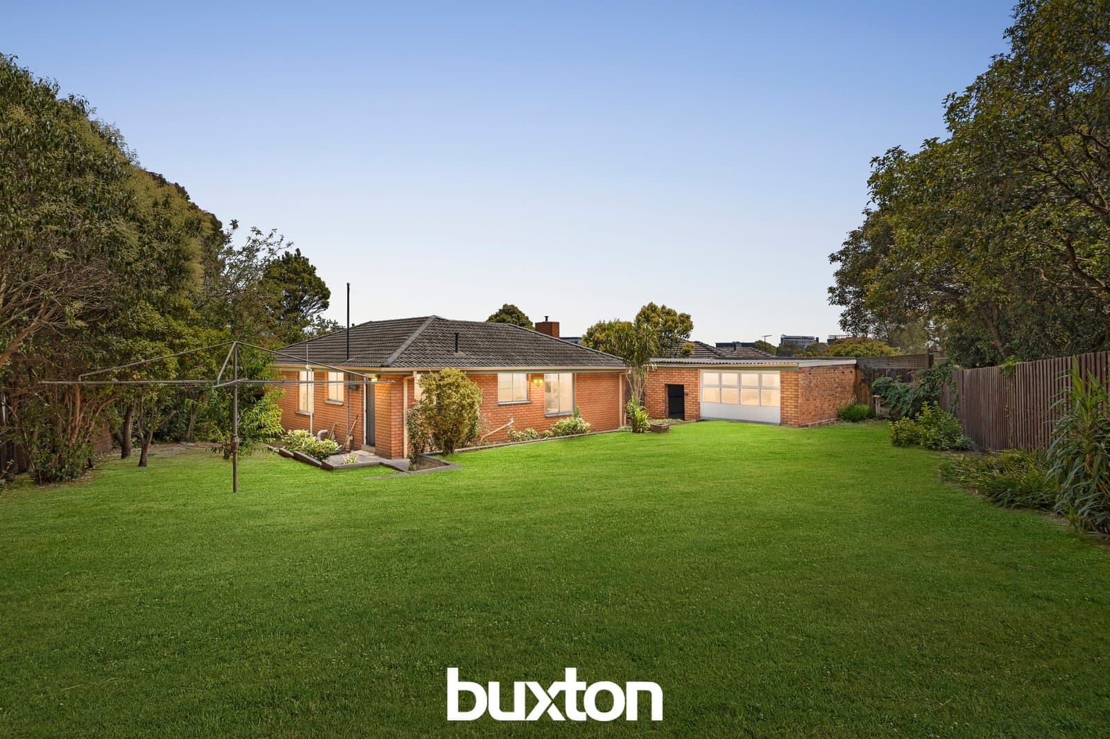21 Graduate Crescent, Wheelers Hill, Wheelers Hill - Thumbnail 2