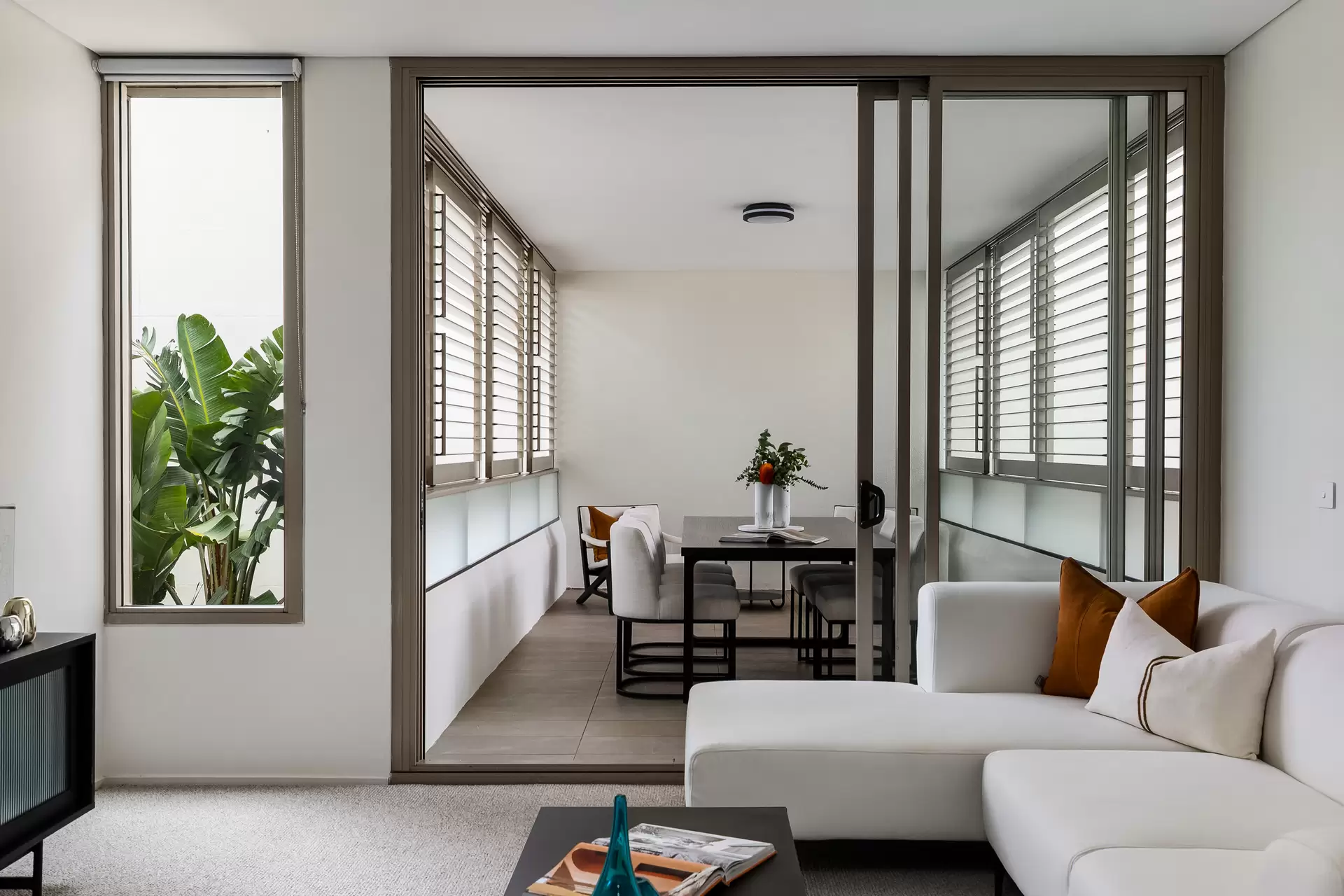 5310/8 Alexandra Drive, Camperdown - Thumbnail 2