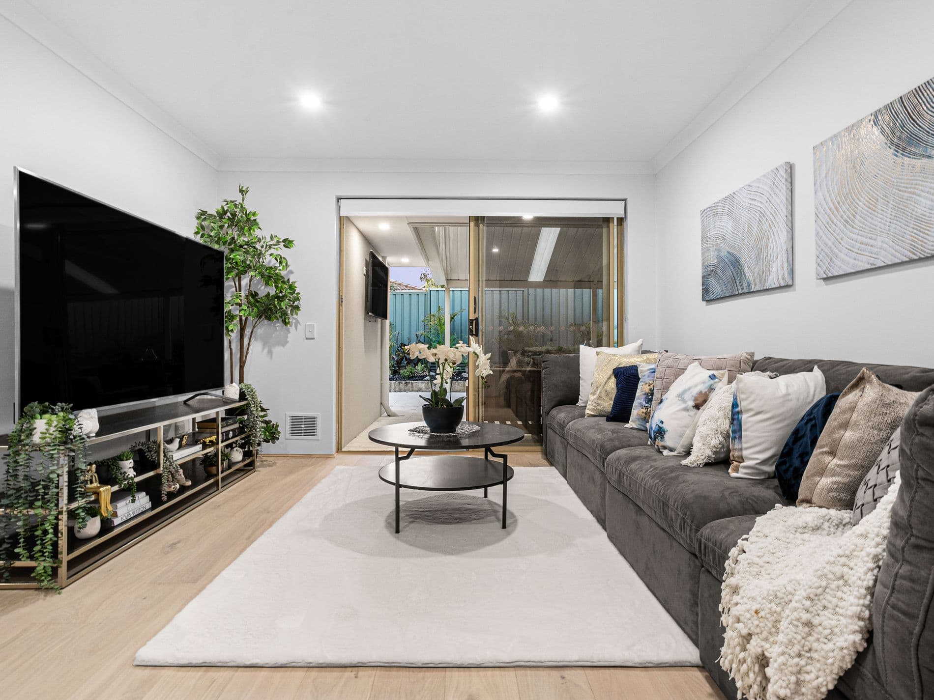 15 Kirwan Way, Winthrop - Thumbnail 7