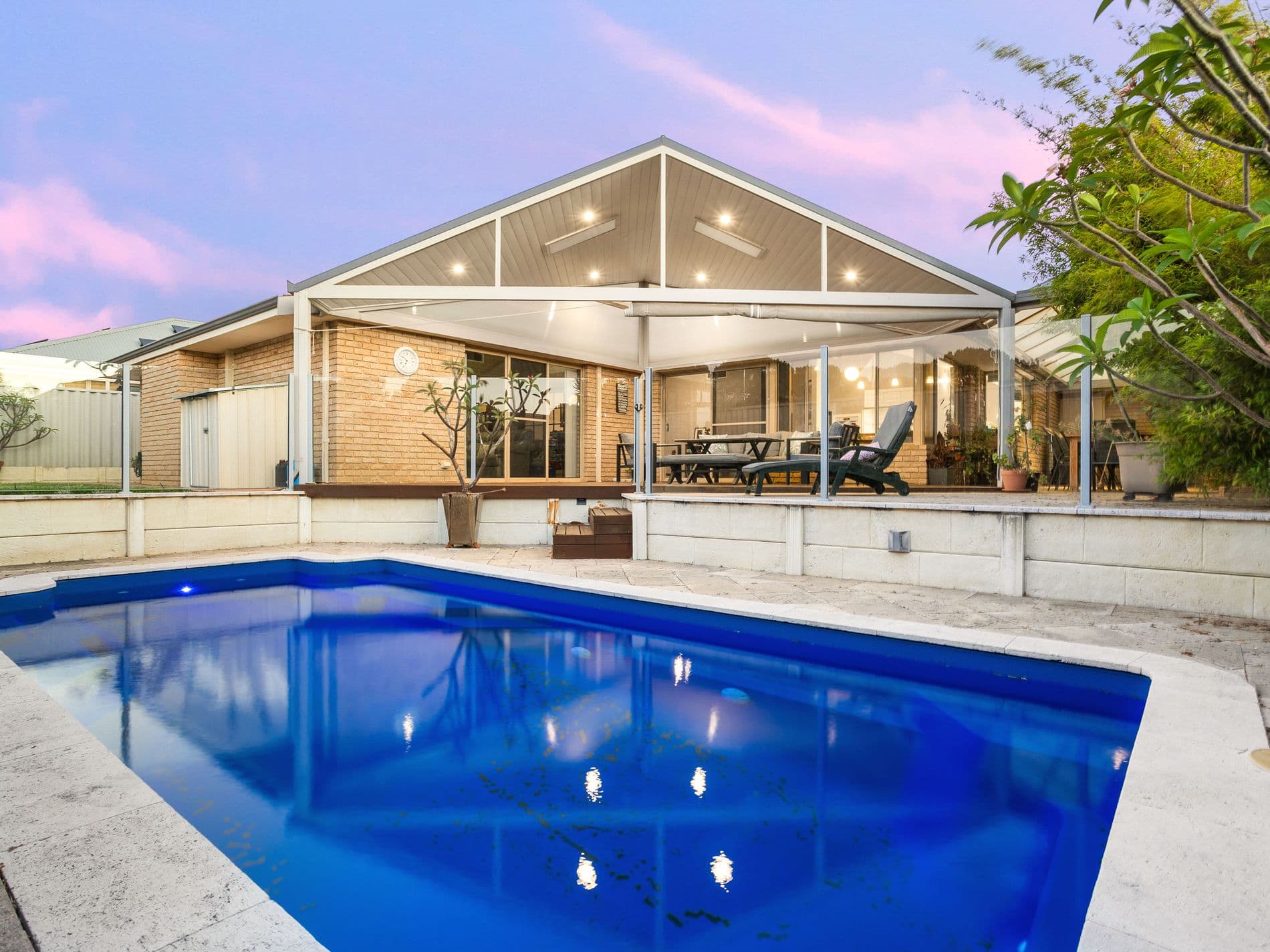 5 Mauldon Mews, Winthrop - Image 1