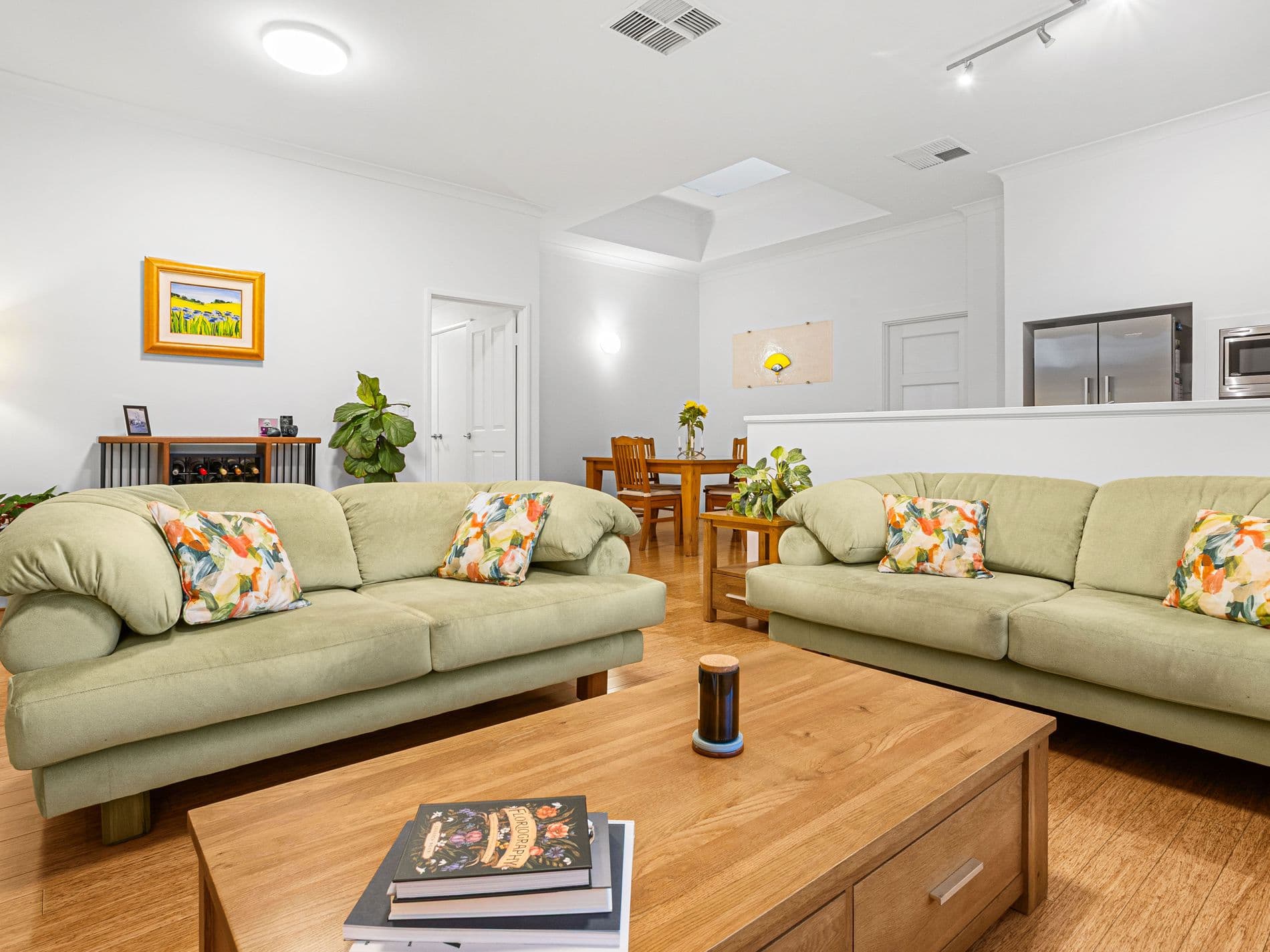 31 Simmonds Parade, Winthrop, Winthrop - Thumbnail 7