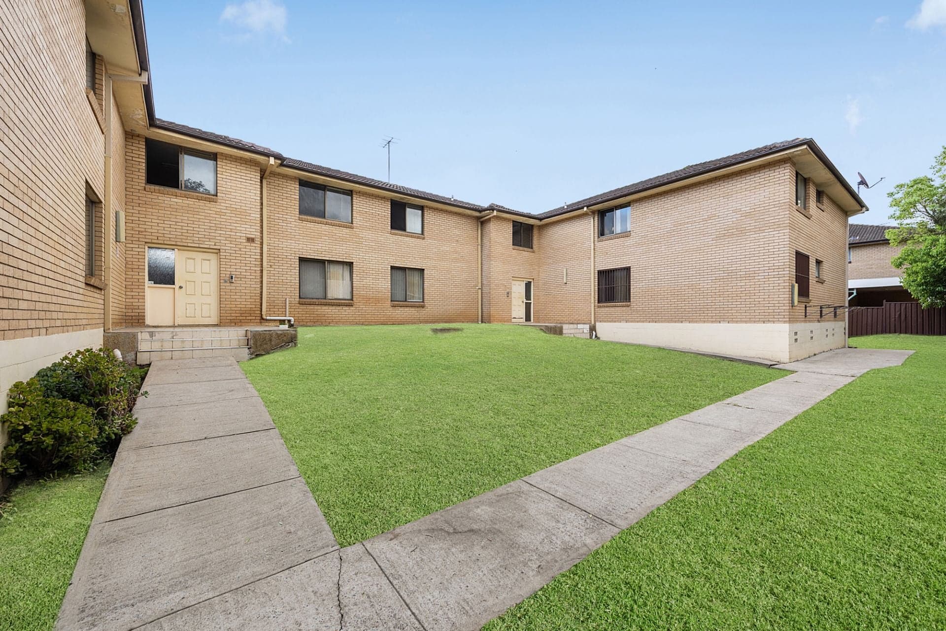 72 St Hilliers Road Auburn NSW, Auburn - Thumbnail 2