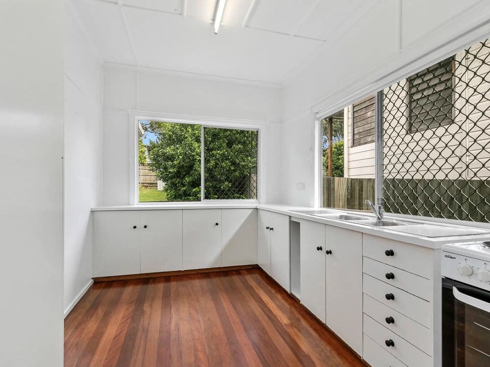 96 Boxgrove Avenue, WYNNUM, QLD 4178, Wynnum - Thumbnail 3
