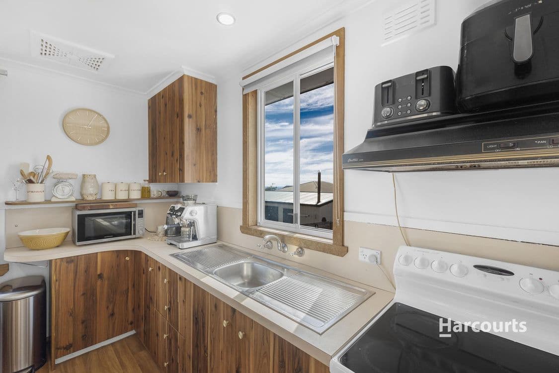 53 Madden Street, ACTON, TAS 7320, Upper Burnie - Thumbnail 6