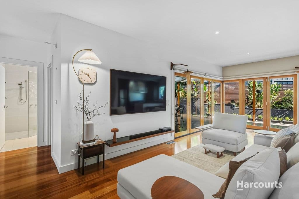2/36 Burnett Street, MITCHAM, VIC 3132, Mitcham - Thumbnail 2