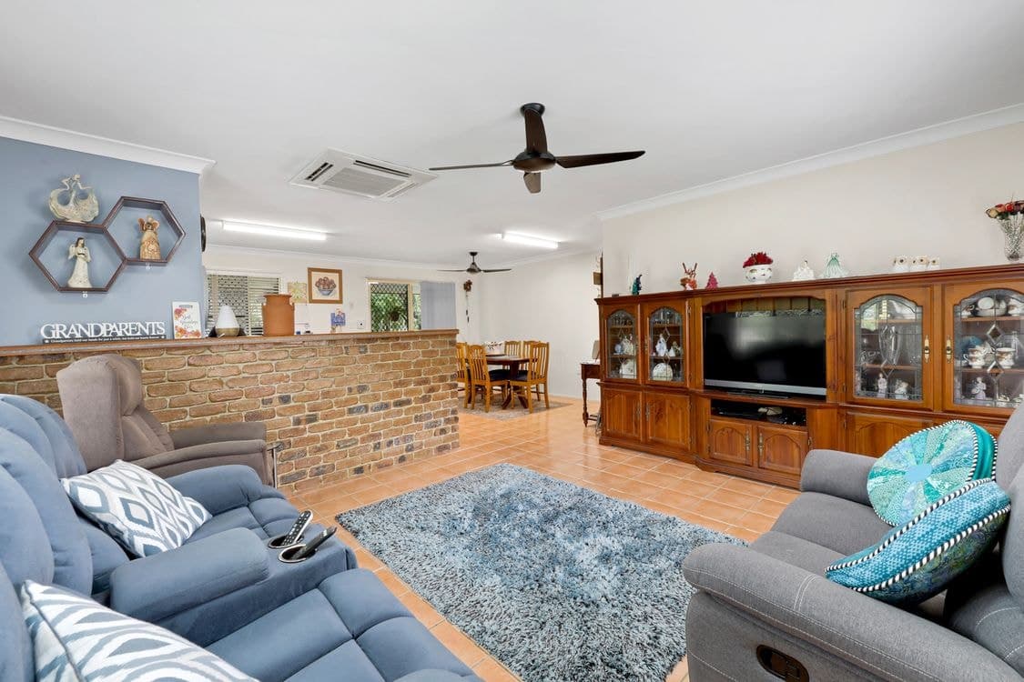 11 Jackson Street, SARINA, QLD 4737, Sarina - Thumbnail 8