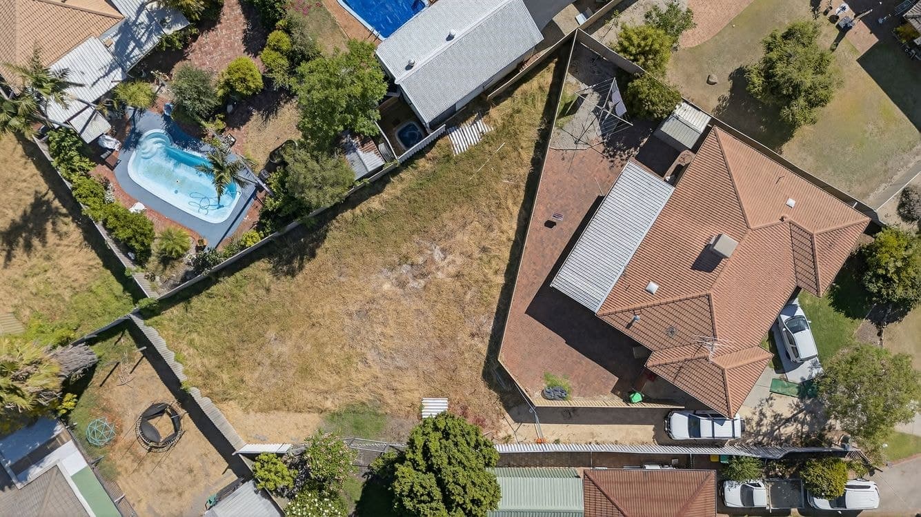 14A Lake Edge Lane, SOUTH LAKE, WA 6164, South Lake - Thumbnail 2