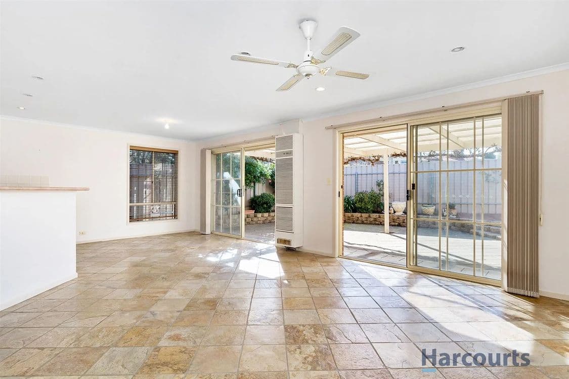 1 Gino Close, FLAGSTAFF HILL, SA 5159, Flagstaff Hill - Thumbnail 2