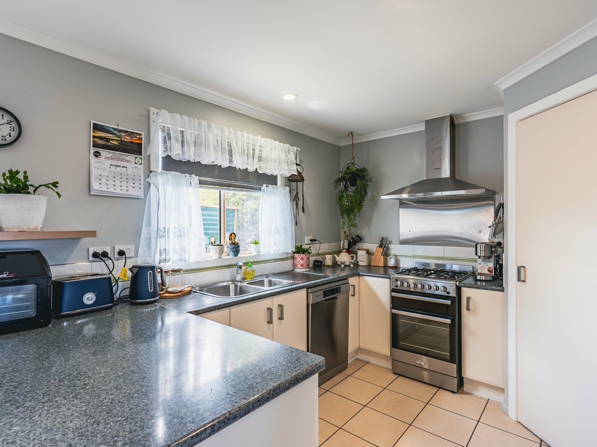 23 Pelican Court, Scamander, Scamander - Thumbnail 6