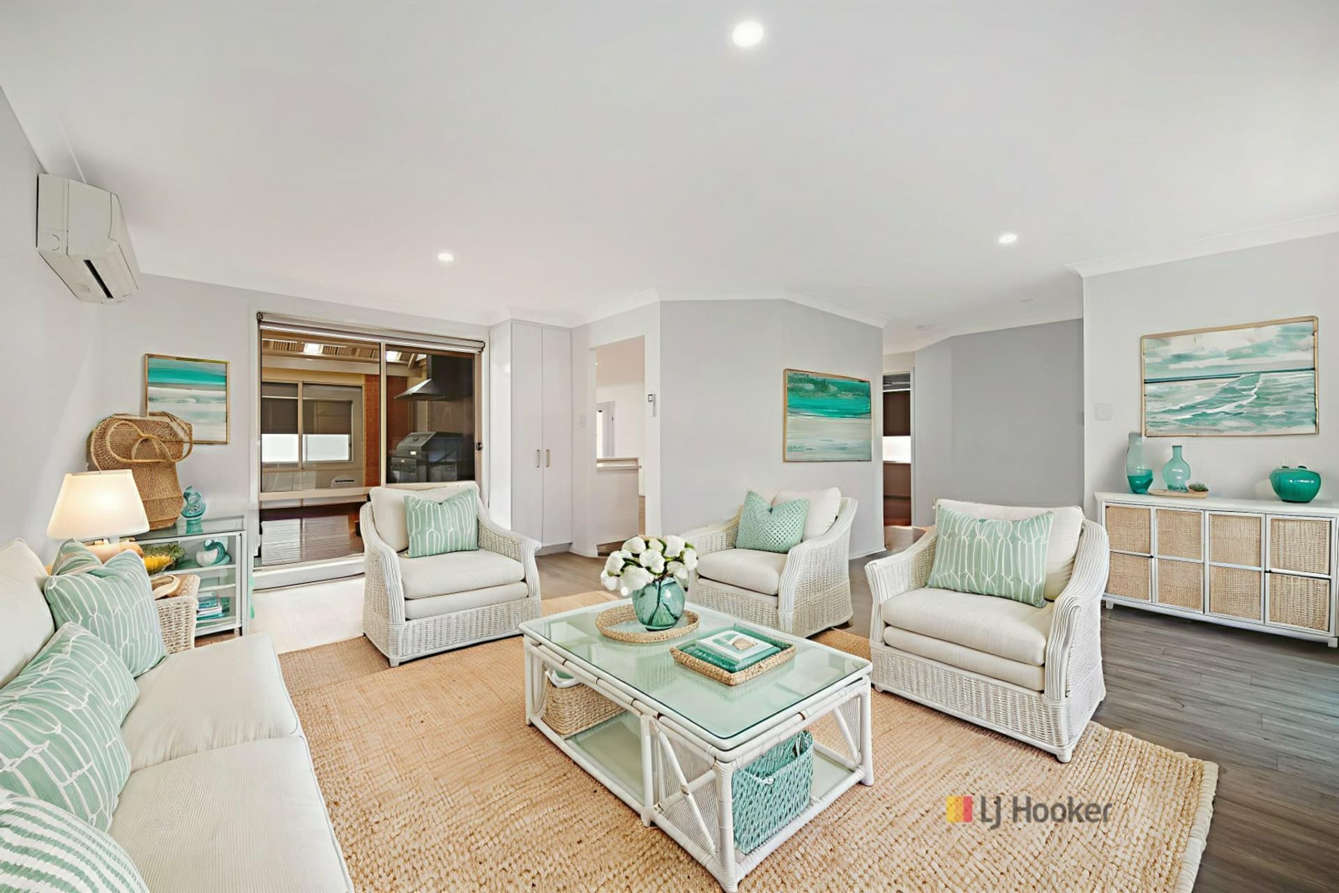 12 Highberry Street, Woongarrah, Woongarrah - Thumbnail 2