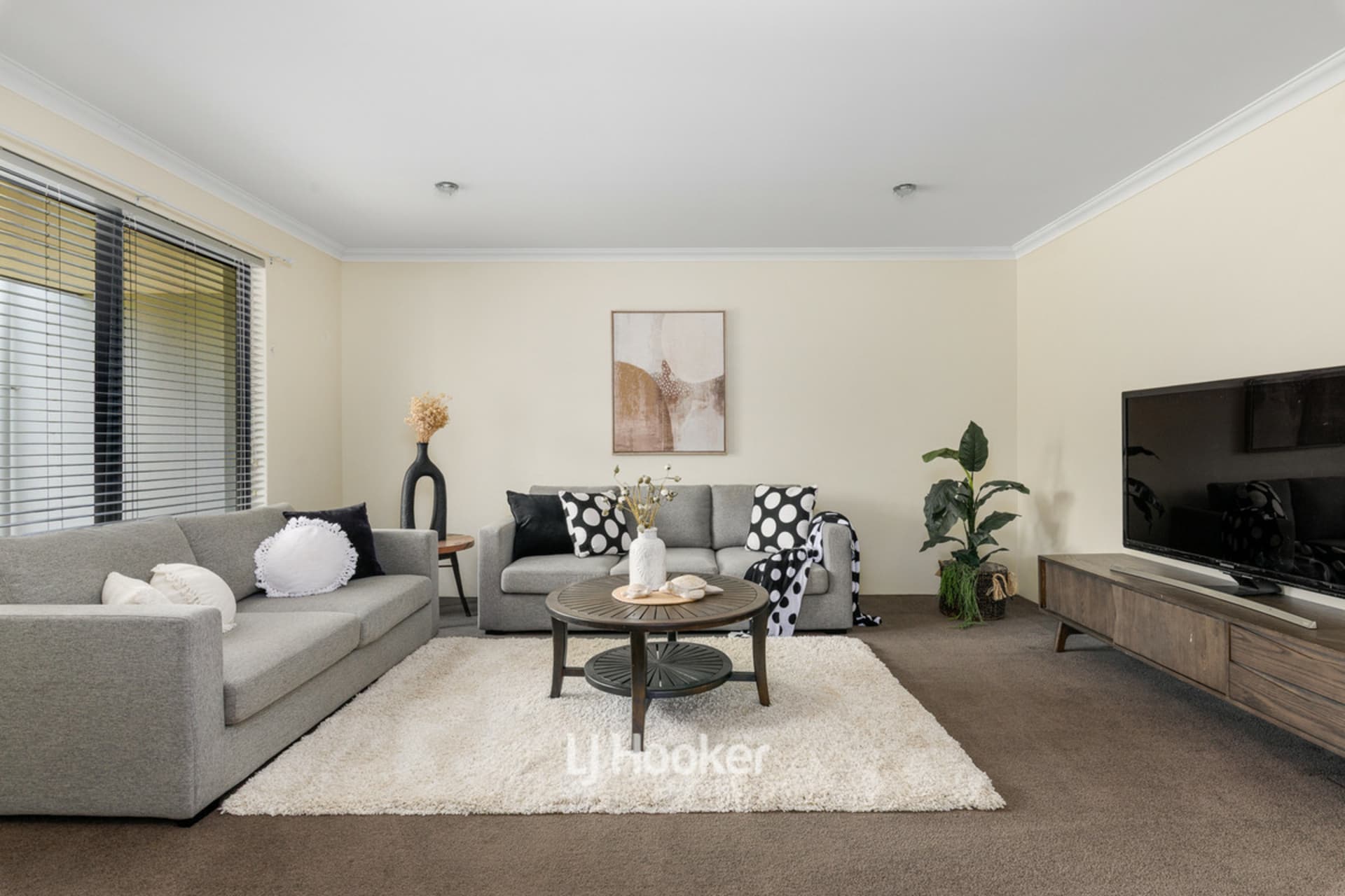 139 Kingston Drive, Australind, Australind - Thumbnail 2