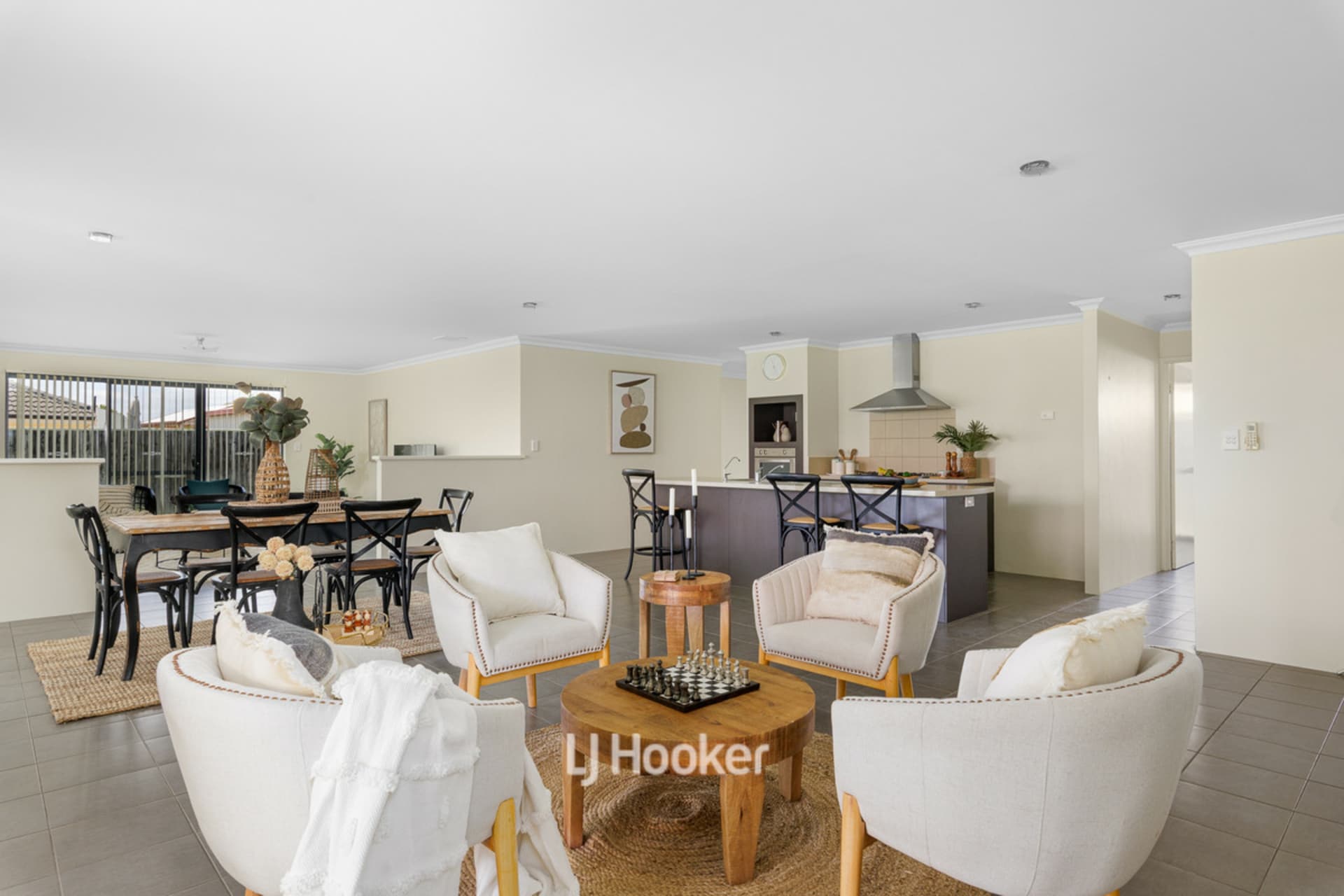 139 Kingston Drive, Australind, Australind - Thumbnail 3