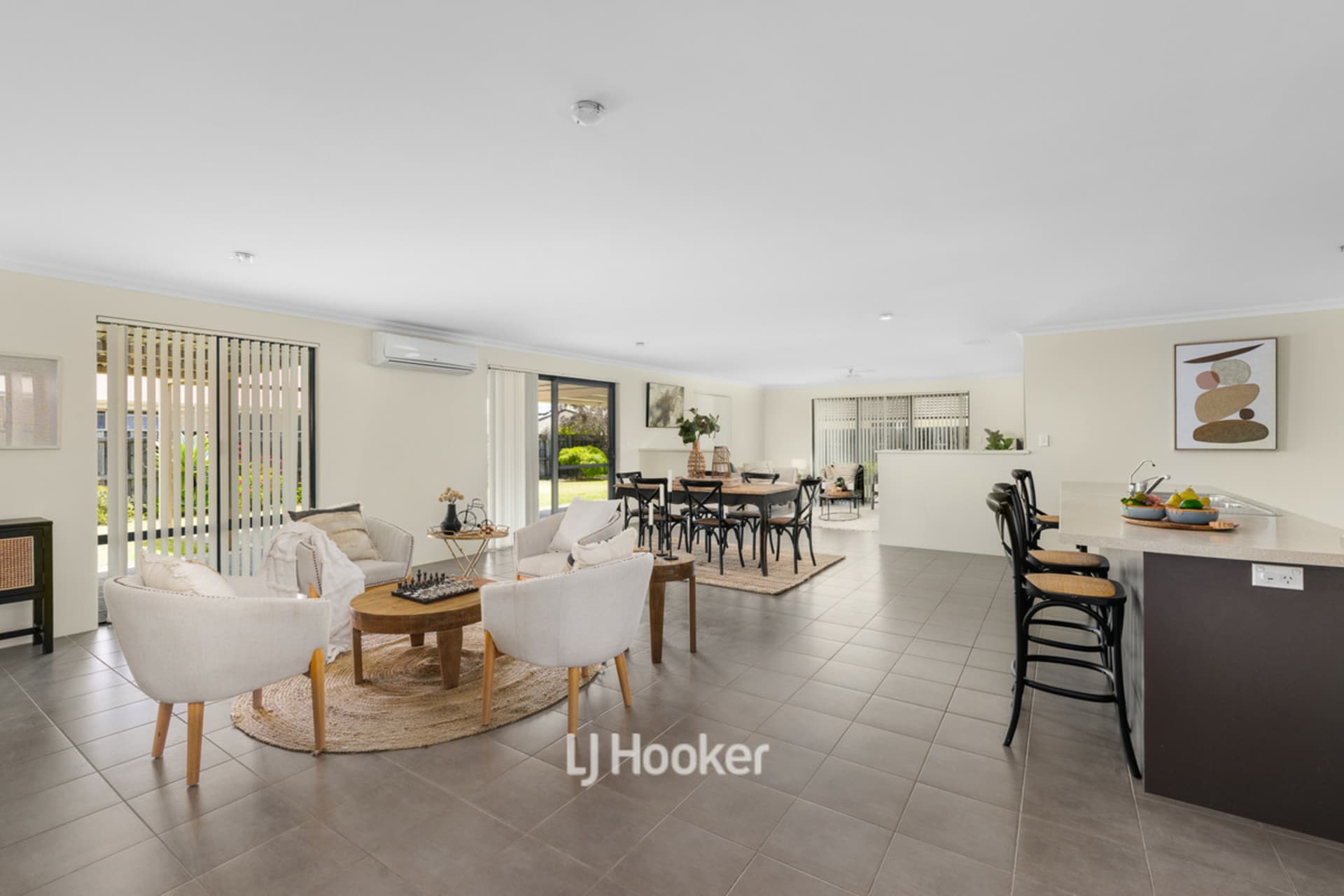 139 Kingston Drive, Australind, Australind - Thumbnail 4