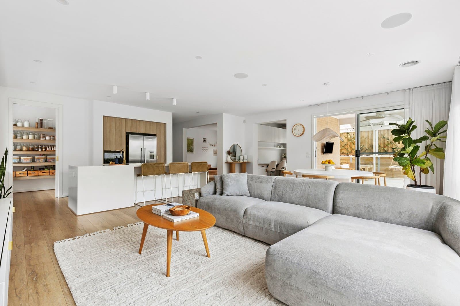 71 Graylea Avenue, Herne Hill, Herne Hill - Thumbnail 4