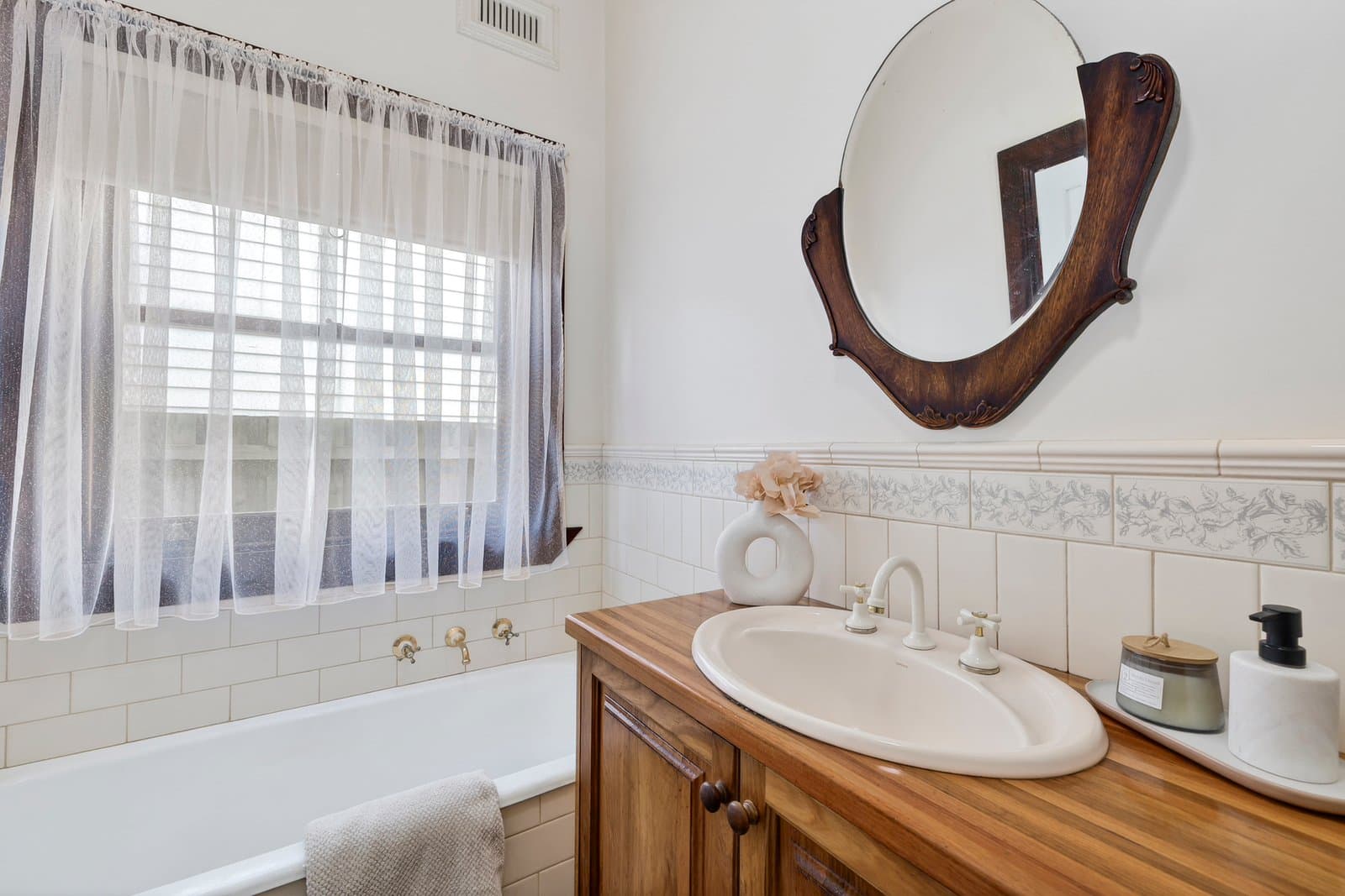 43 Canterbury Street, Hughesdale, Hughesdale - Image 1