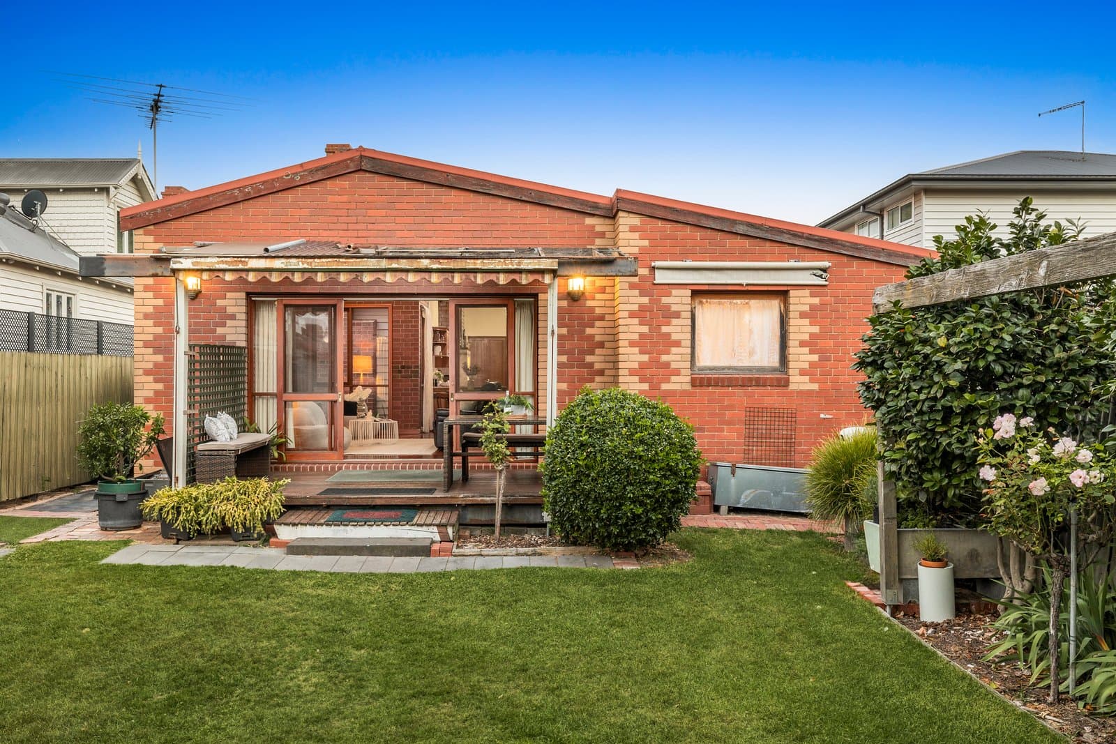43 Canterbury Street, Hughesdale, Hughesdale - Thumbnail 2
