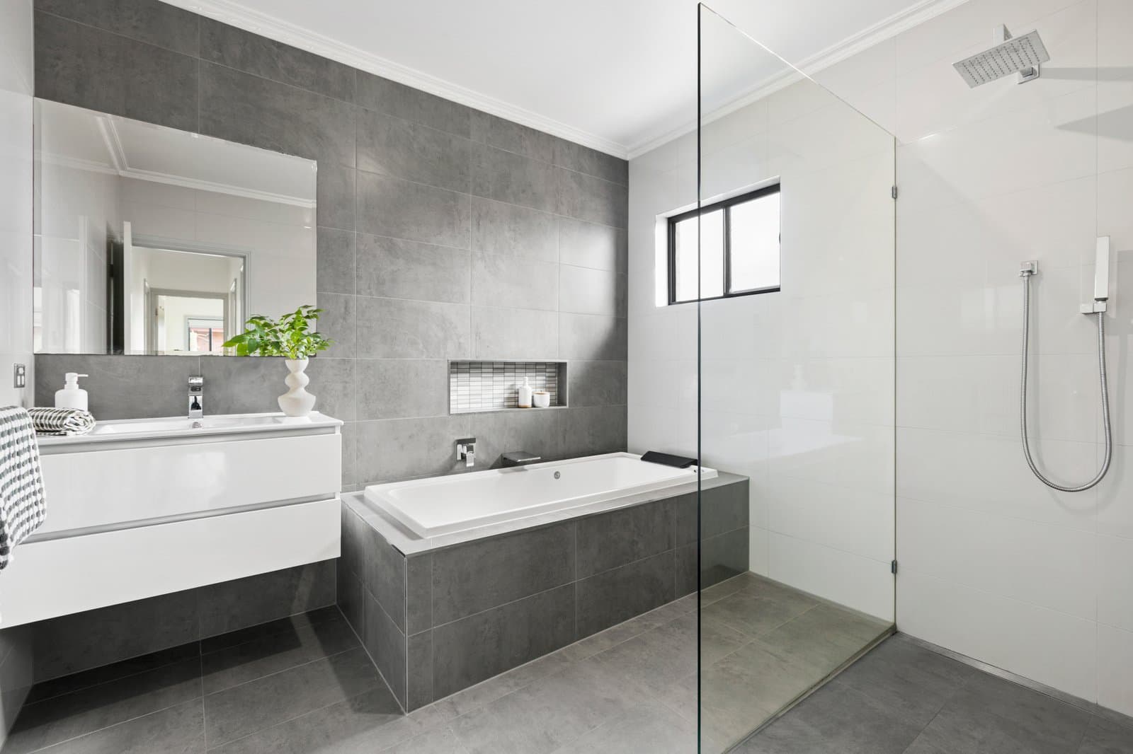 9A Ashmore Avenue, Mordialloc, Mordialloc - Thumbnail 2