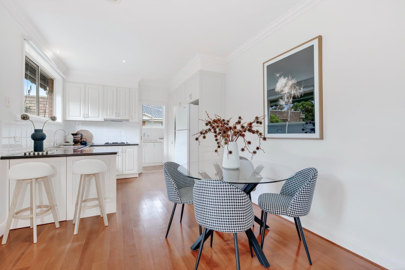 1/7 Irving Street, Mount Waverley, Mount Waverley - Thumbnail 6