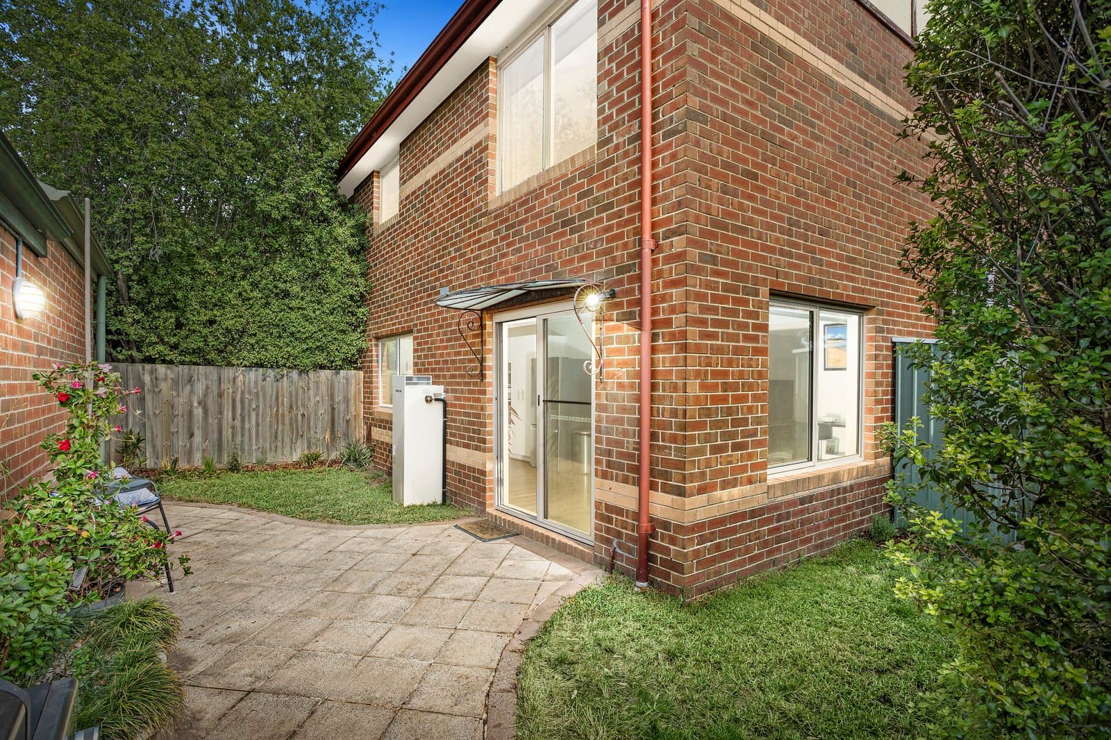 29 Mcintyre Street, Burwood, Burwood - Thumbnail 2