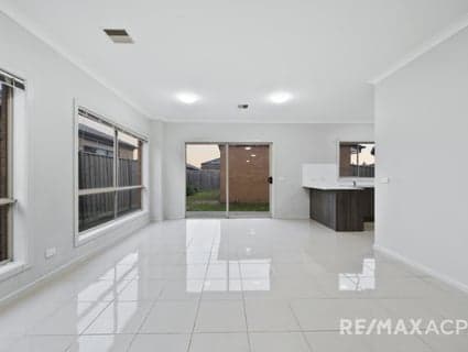 2 Shaheen Court, Werribee - Thumbnail 3